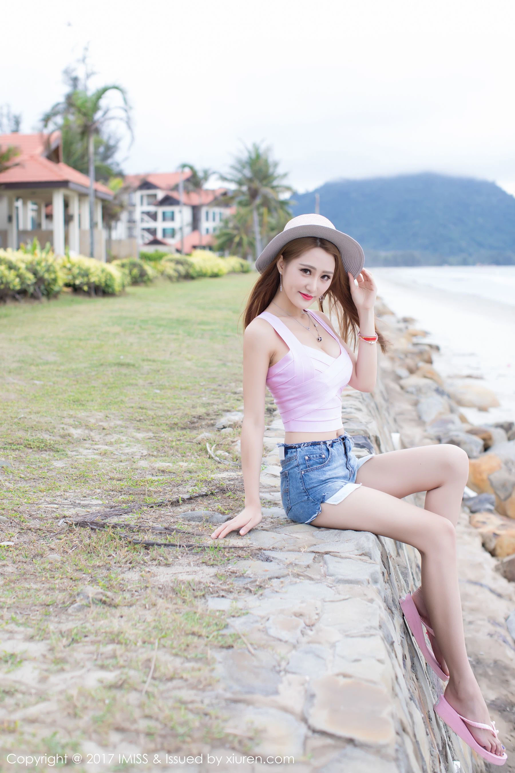 气质美女@妤薇Vivian沙巴旅拍首套 爱蜜社 VOL.162第4张