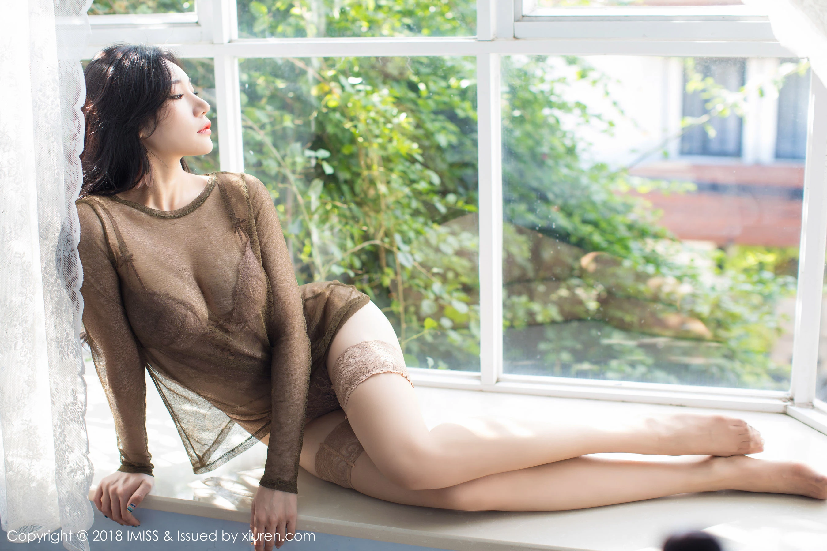 小狐狸Sica《极致诱惑的丝袜美腿系列》 爱蜜社IMiss Vol.218第4张