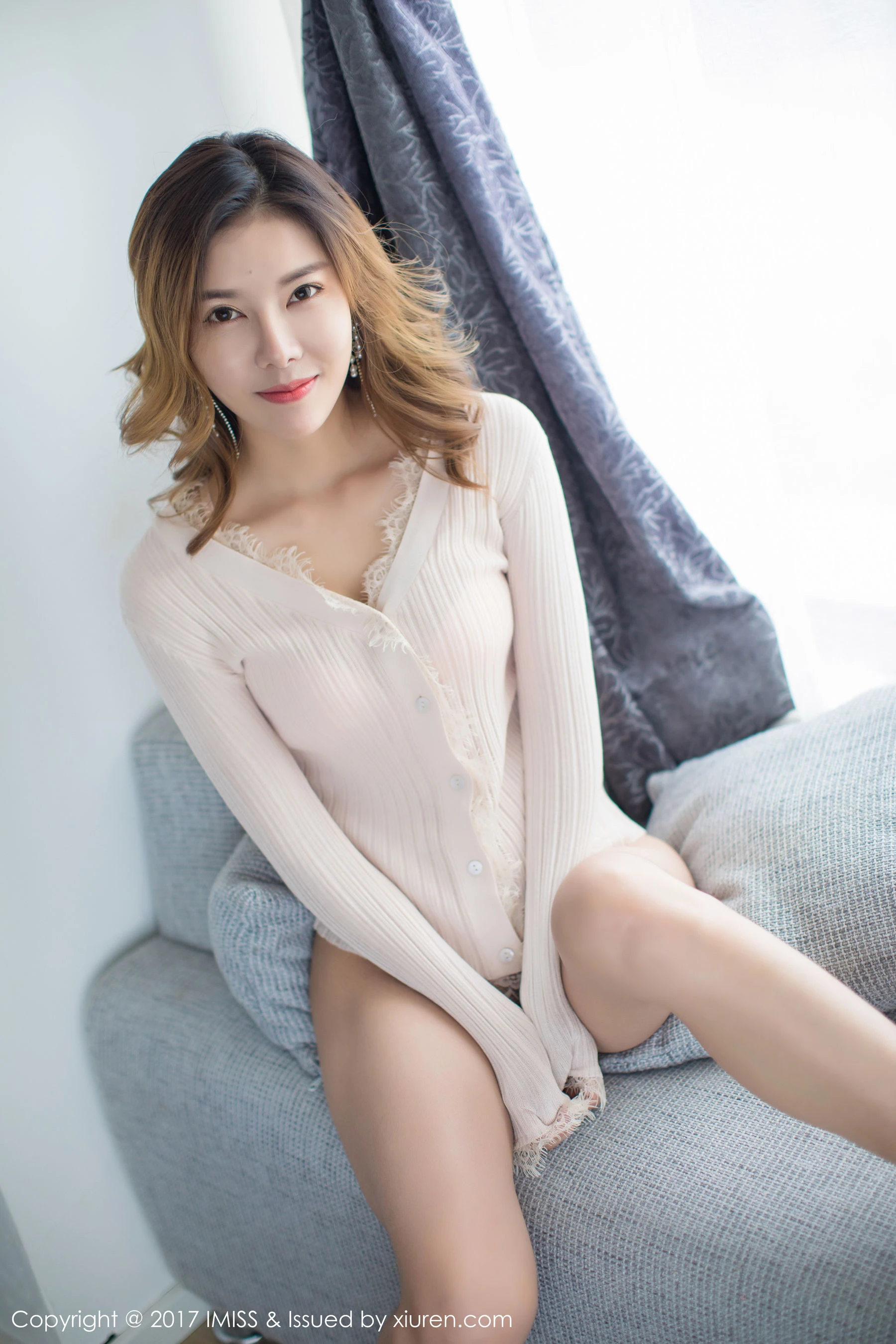 依依Yiyi《御姐型美女依依》 爱蜜社IMiss VOL.200第5张