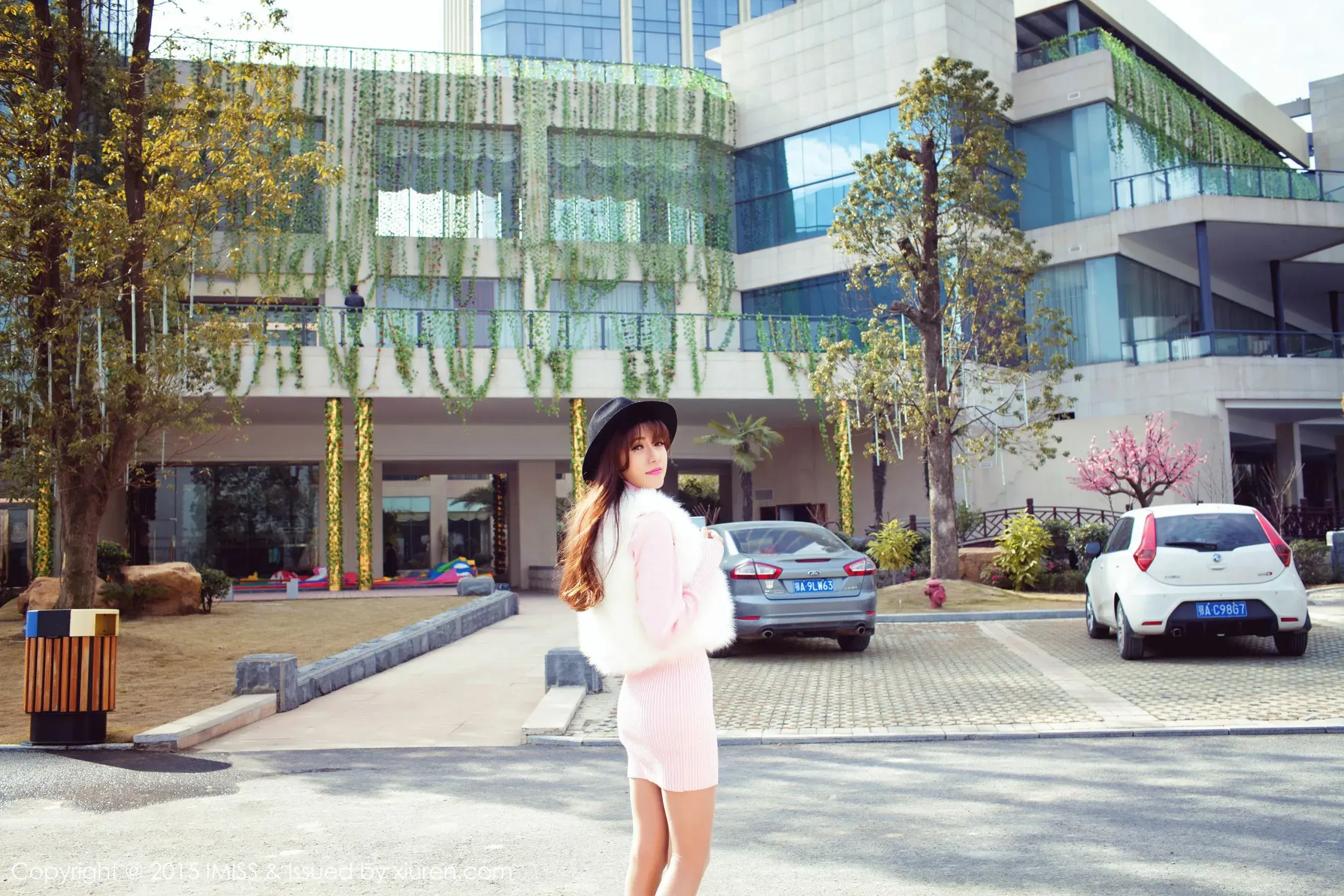  气质美女@Sandy陈天扬 《同程旅拍》 爱蜜社IMiss Vol.011第1张