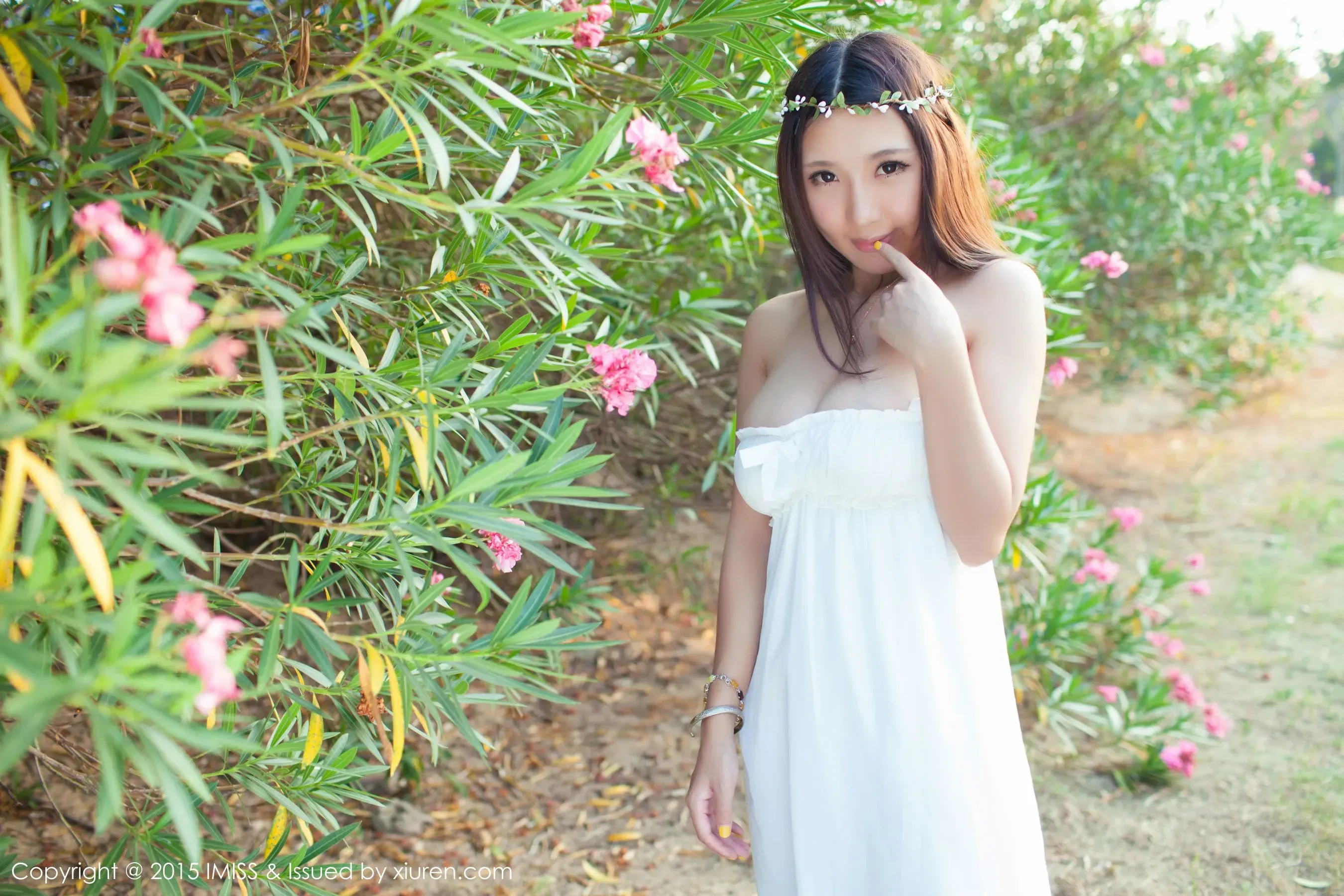 晓茜sunny《爆乳少女》 爱蜜社IMiss Vol.001第19张