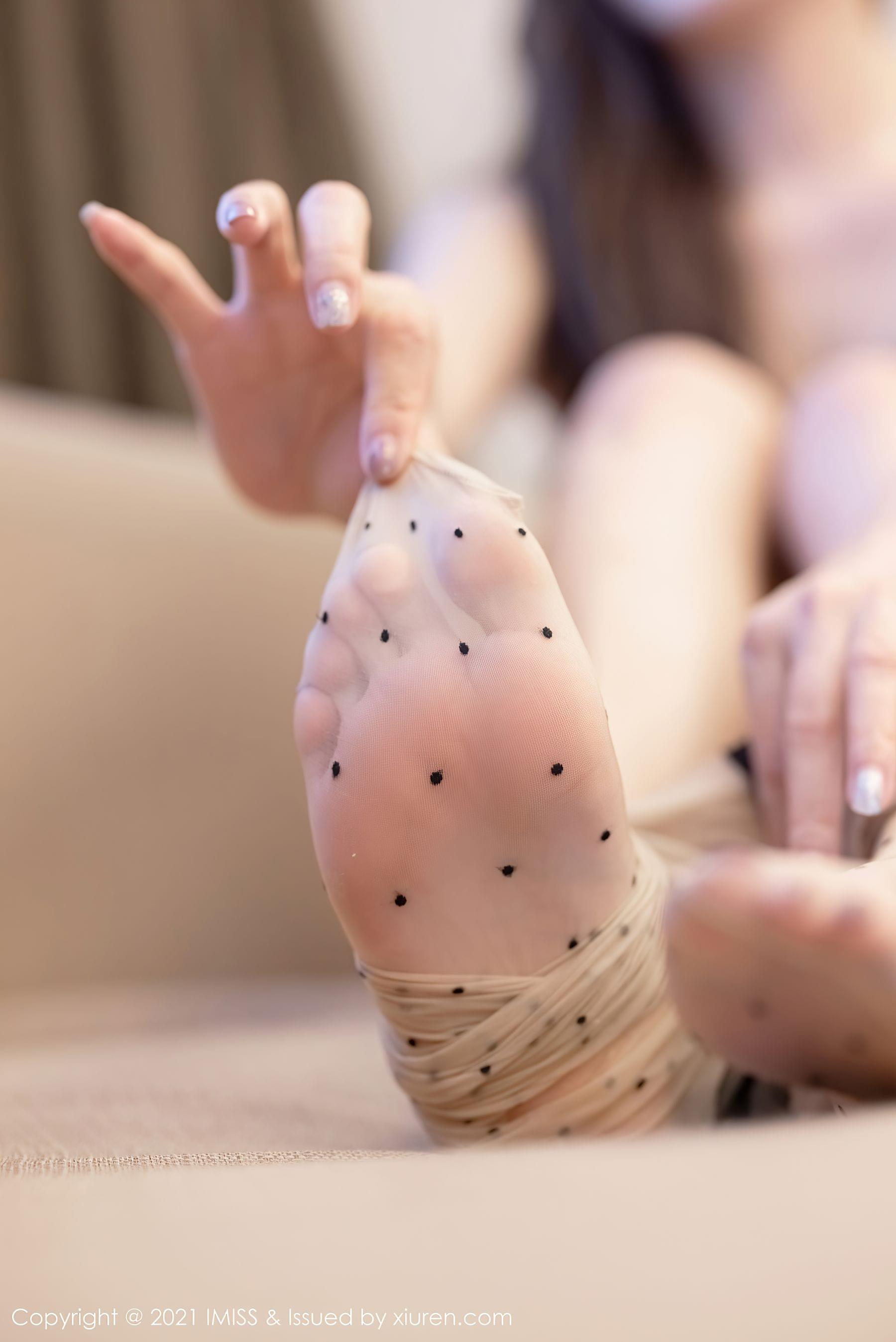 爱蜜社IMiss Vol.590 Lavinia肉肉第5张