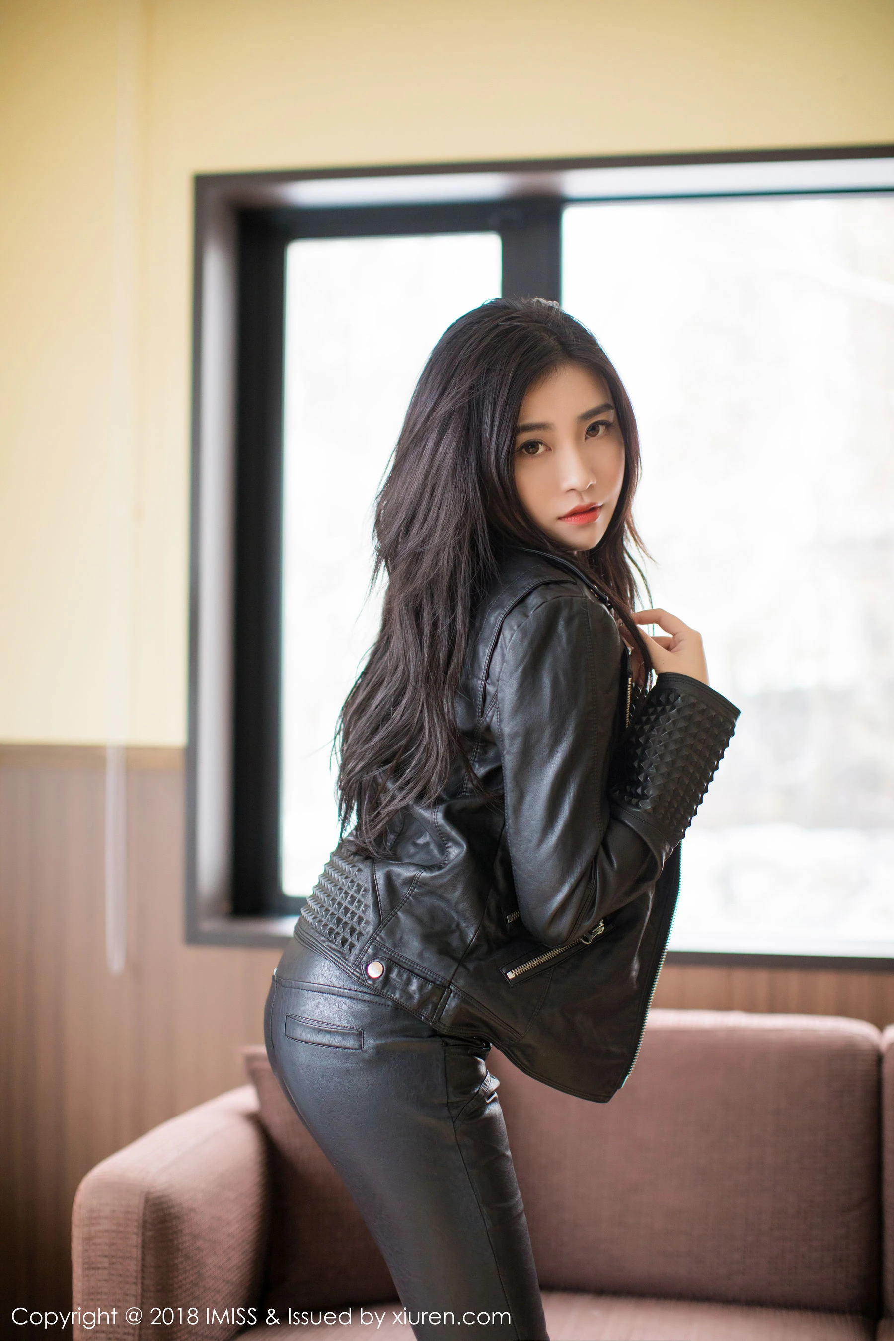 许诺Sabrina《北海道旅拍》 爱蜜社IMiss Vol.213第3张