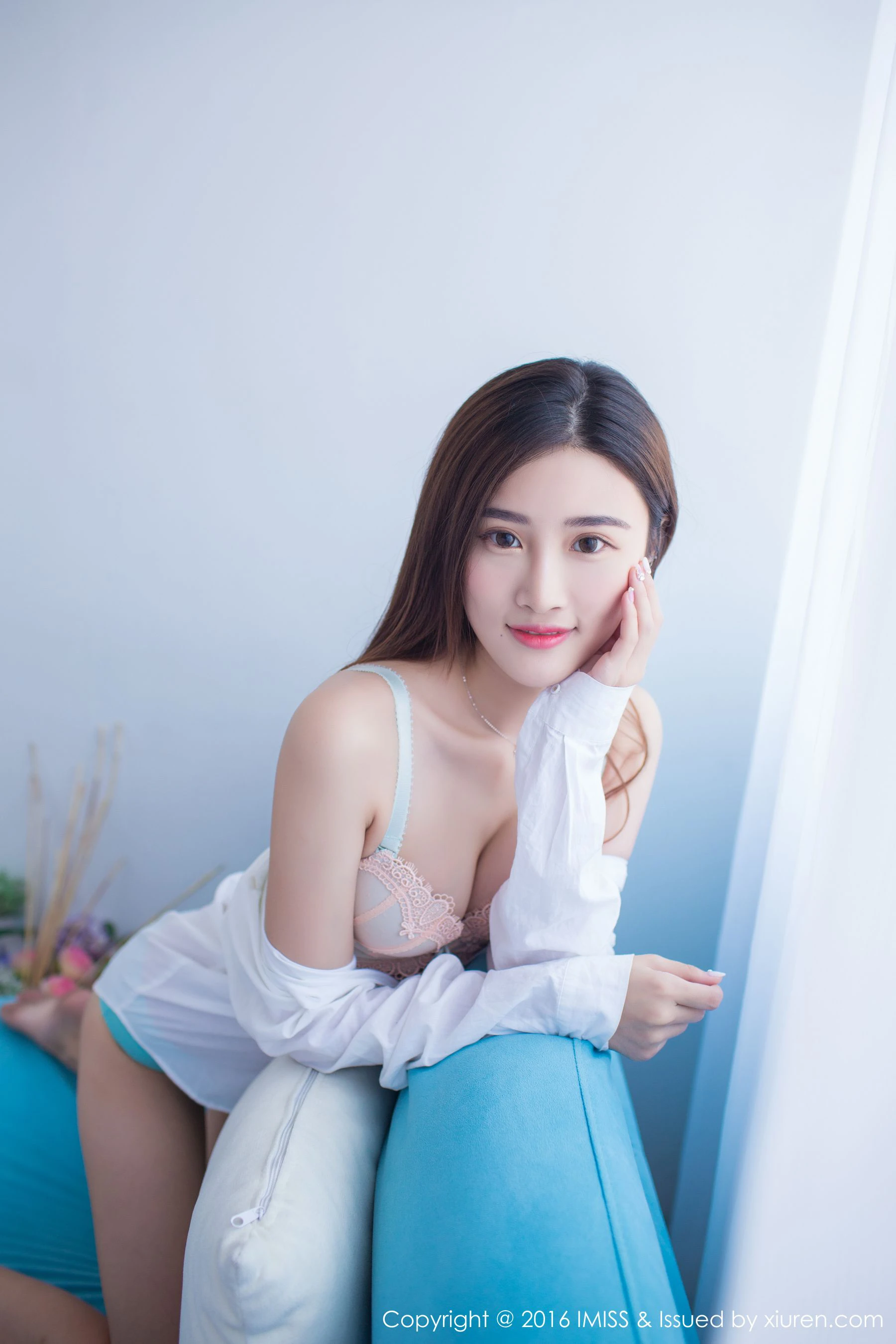 格格污巫《温文尔雅、小家碧玉型美女》 爱蜜社IMiss Vol.135第11张