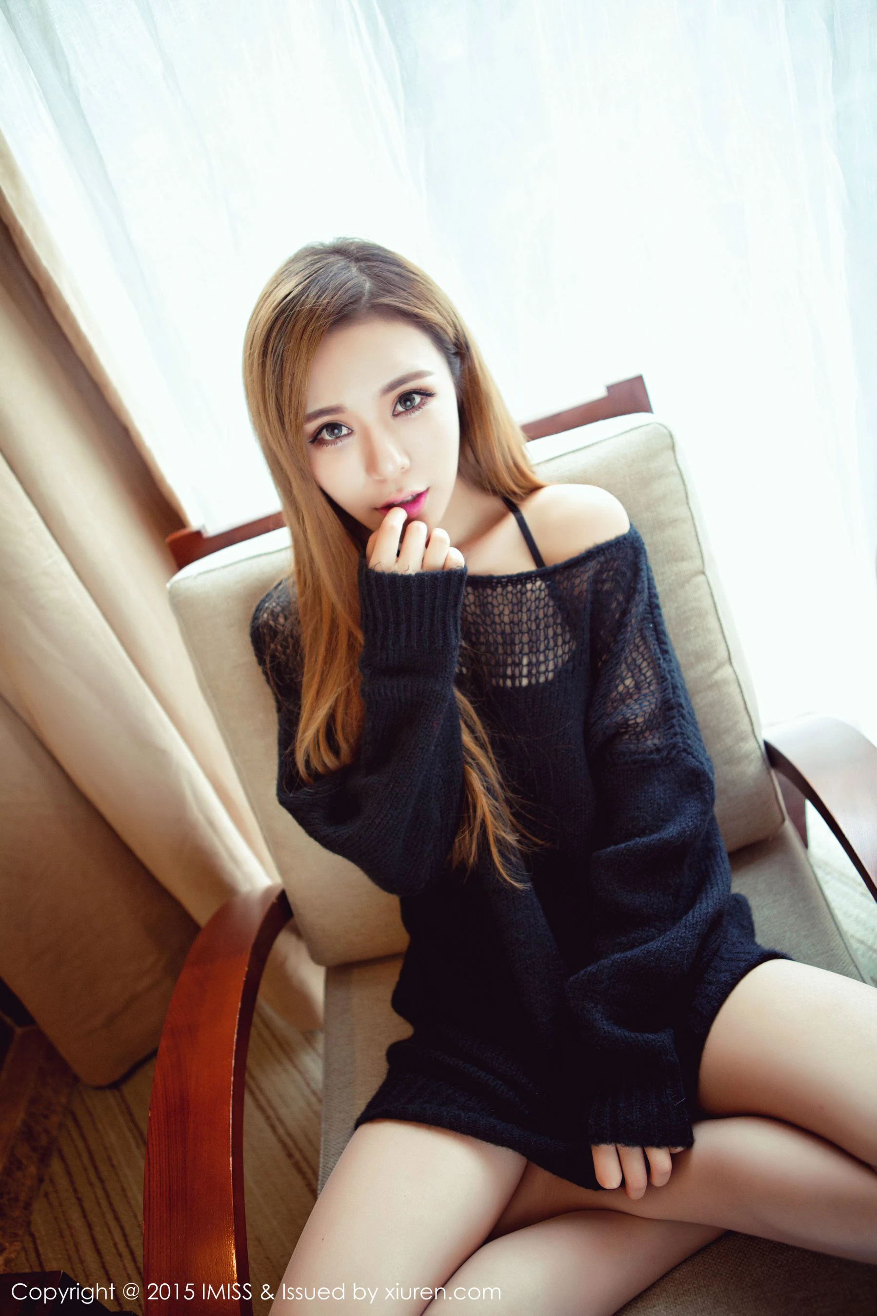 重庆美女游潇潇《旅拍套图》 爱蜜社IMiss Vol.047第11张