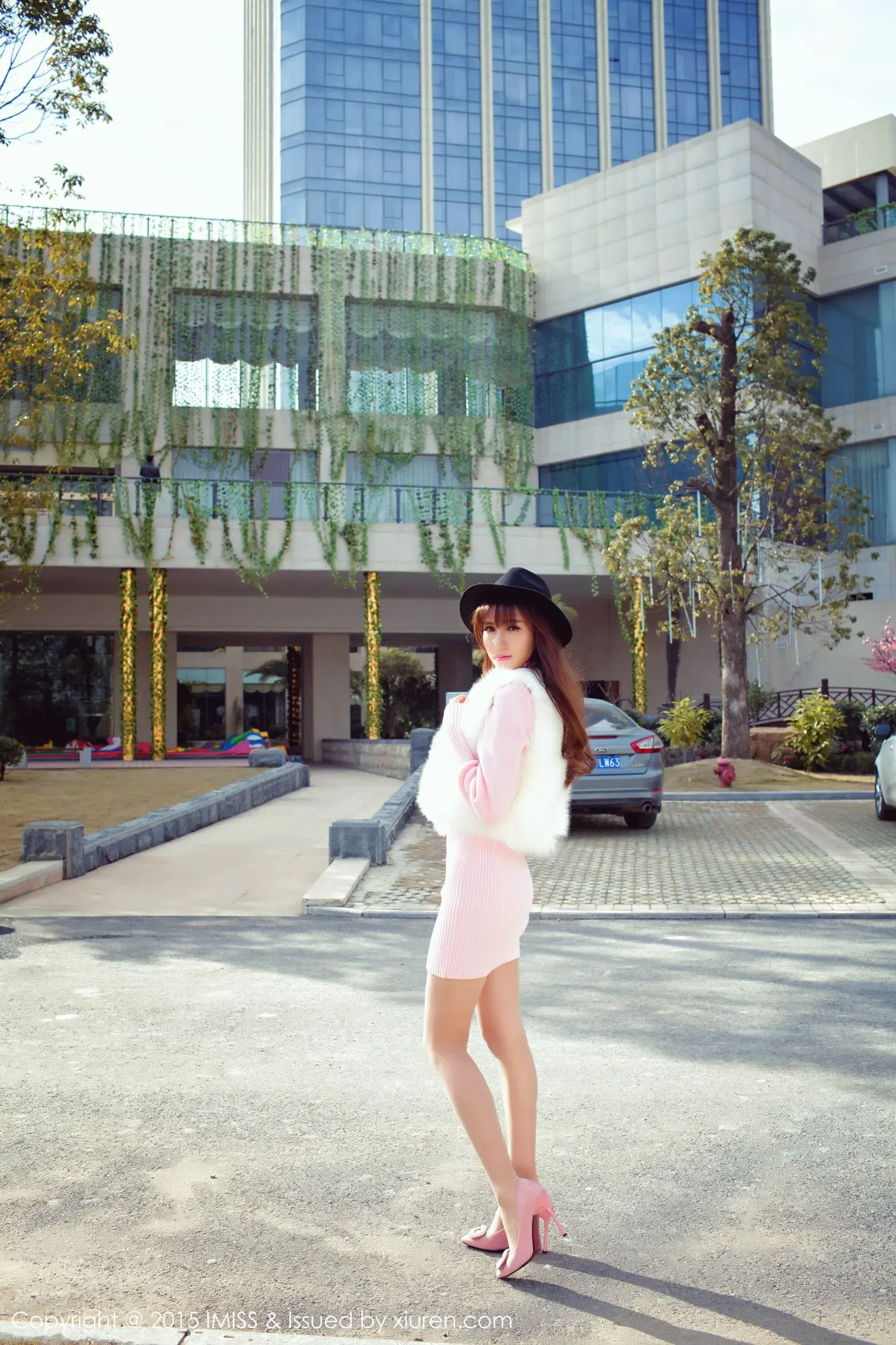  气质美女@Sandy陈天扬 《同程旅拍》 爱蜜社IMiss Vol.011第1张