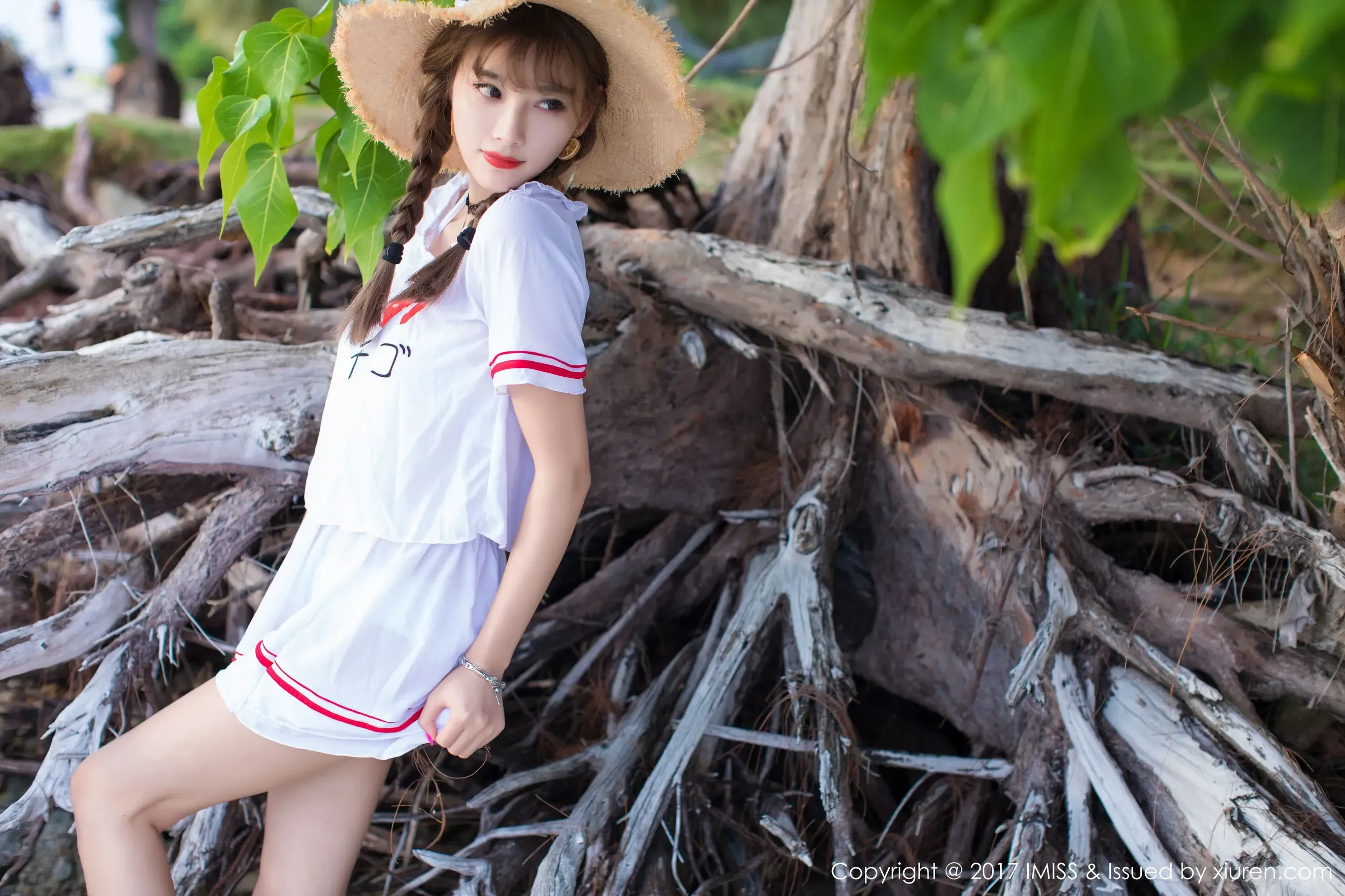 杨晨晨sugar《阳光和沙滩,香车与美人》 爱蜜社IMiss Vol.185第3张