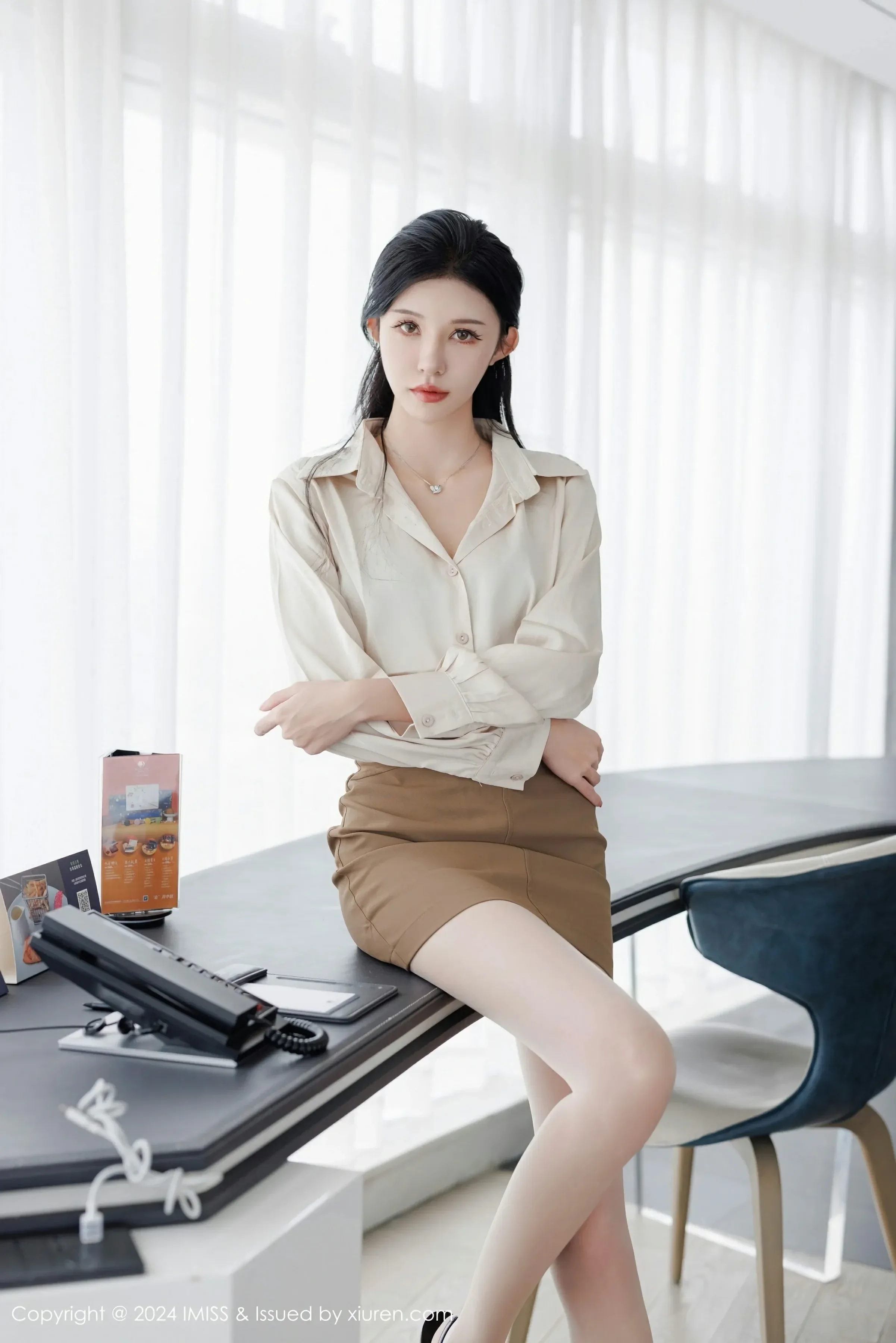  爱蜜社 VOL.767 泥鳅鳅 [44P]第4张