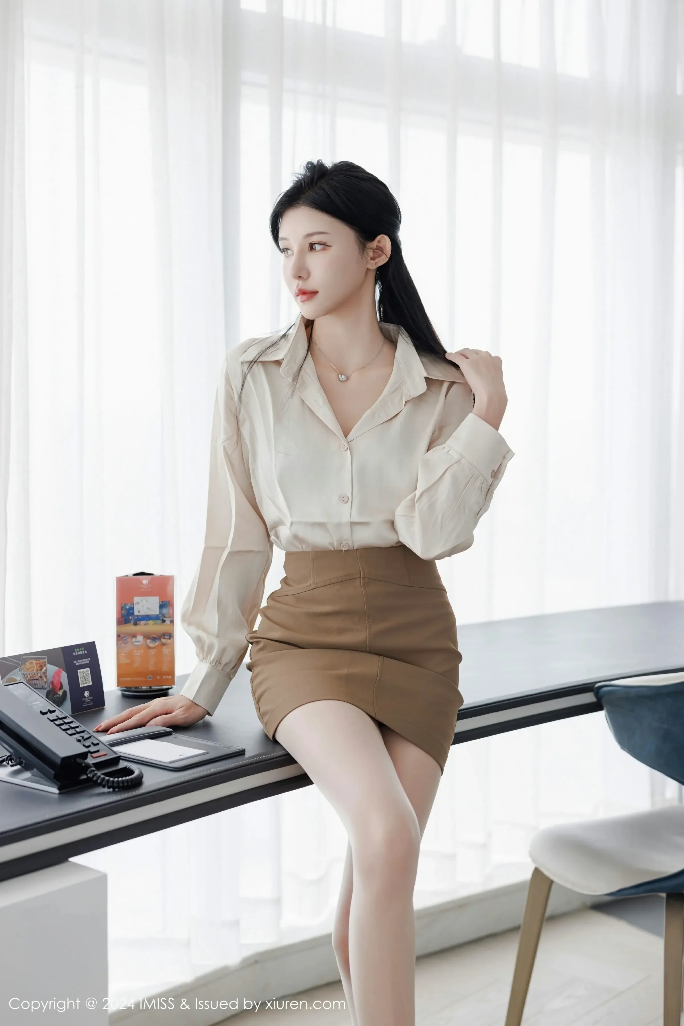  爱蜜社 VOL.767 泥鳅鳅 [44P]第2张