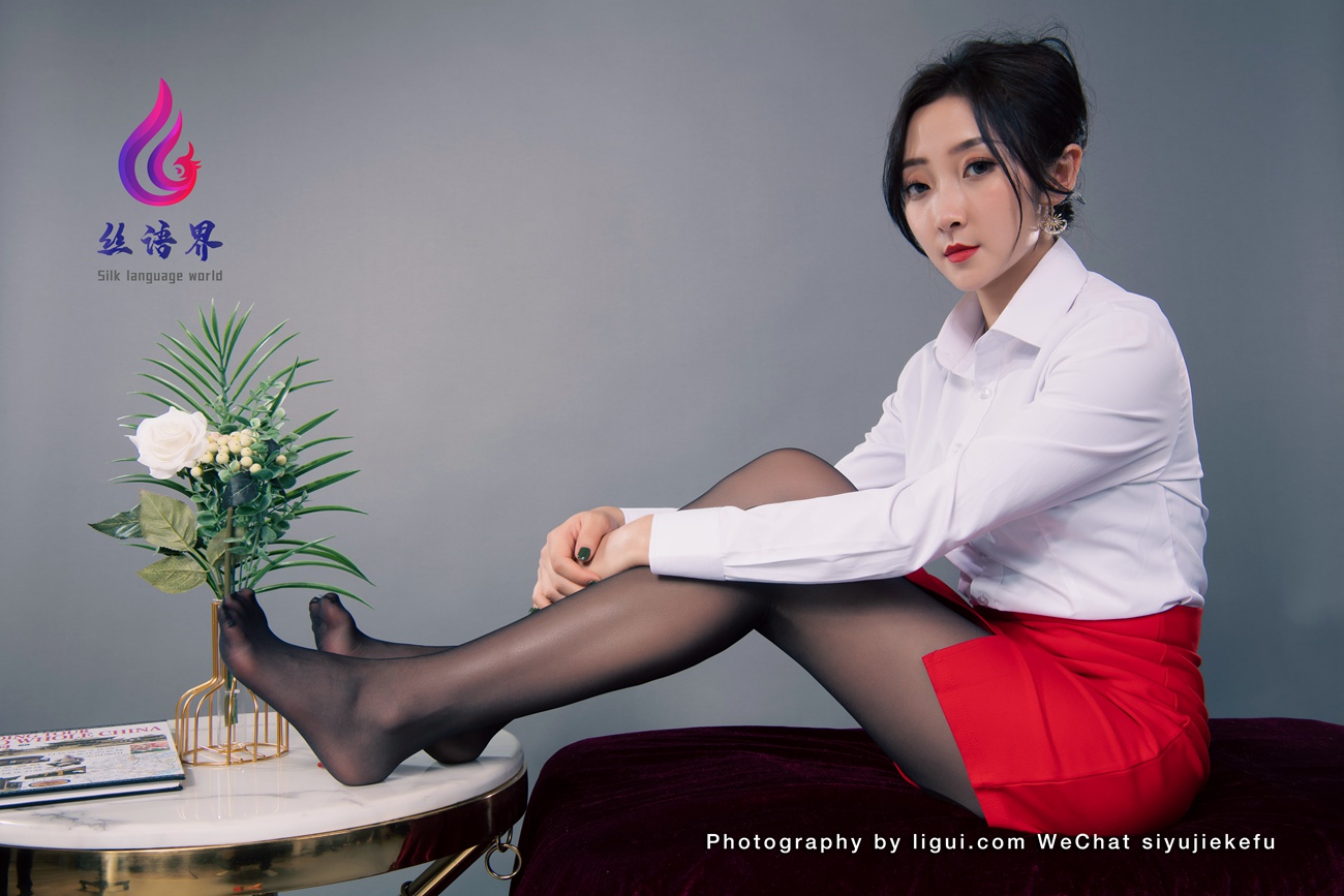 [Ligui丽柜]2022.04.27《那一抹红色》愉心第1张