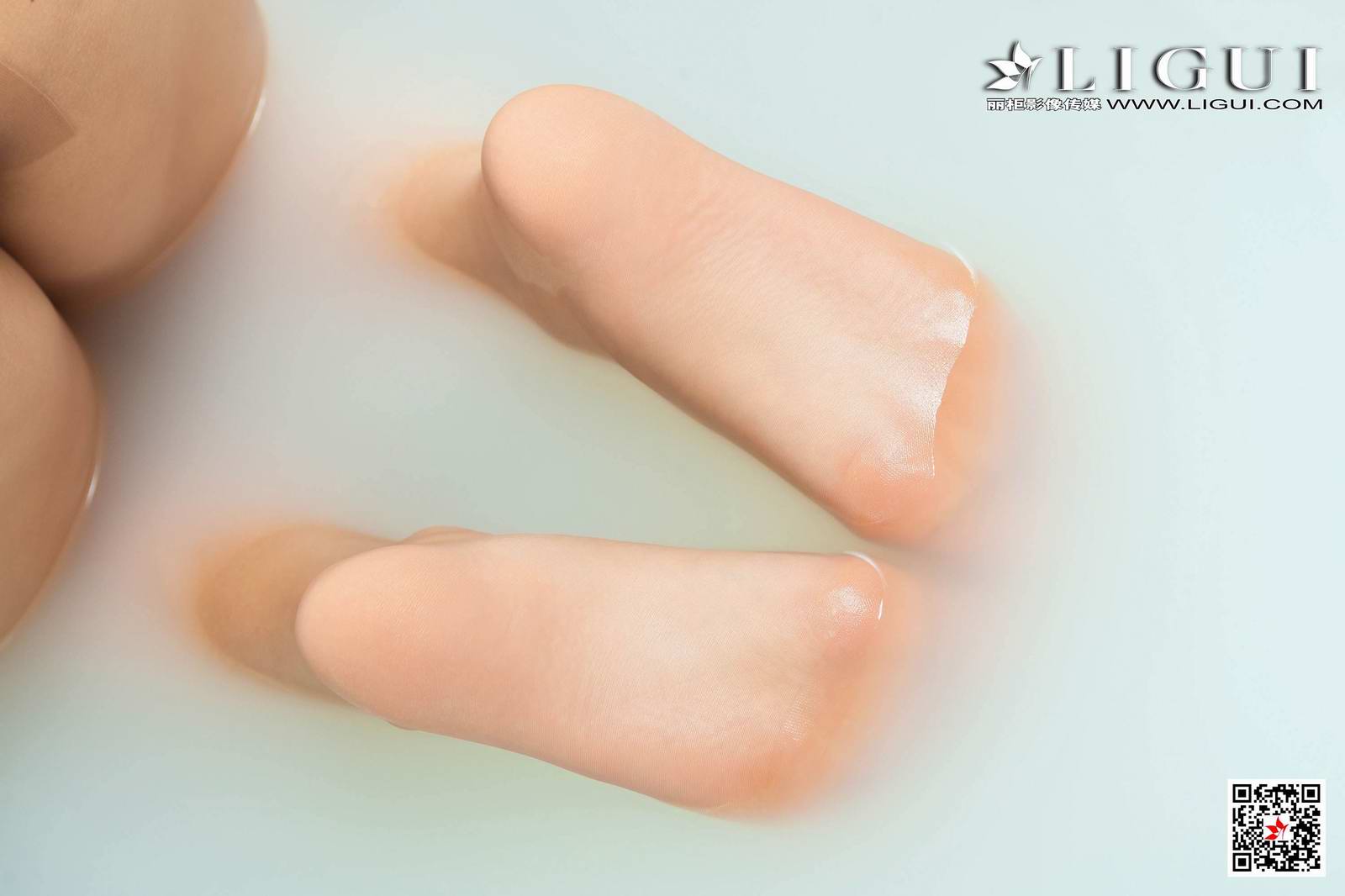 Ligui丽柜 2020.05.27《香浴名莲》潘潘第18张