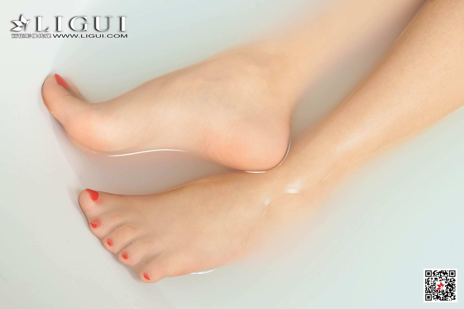 Ligui丽柜 2020.05.27《香浴名莲》潘潘第5张