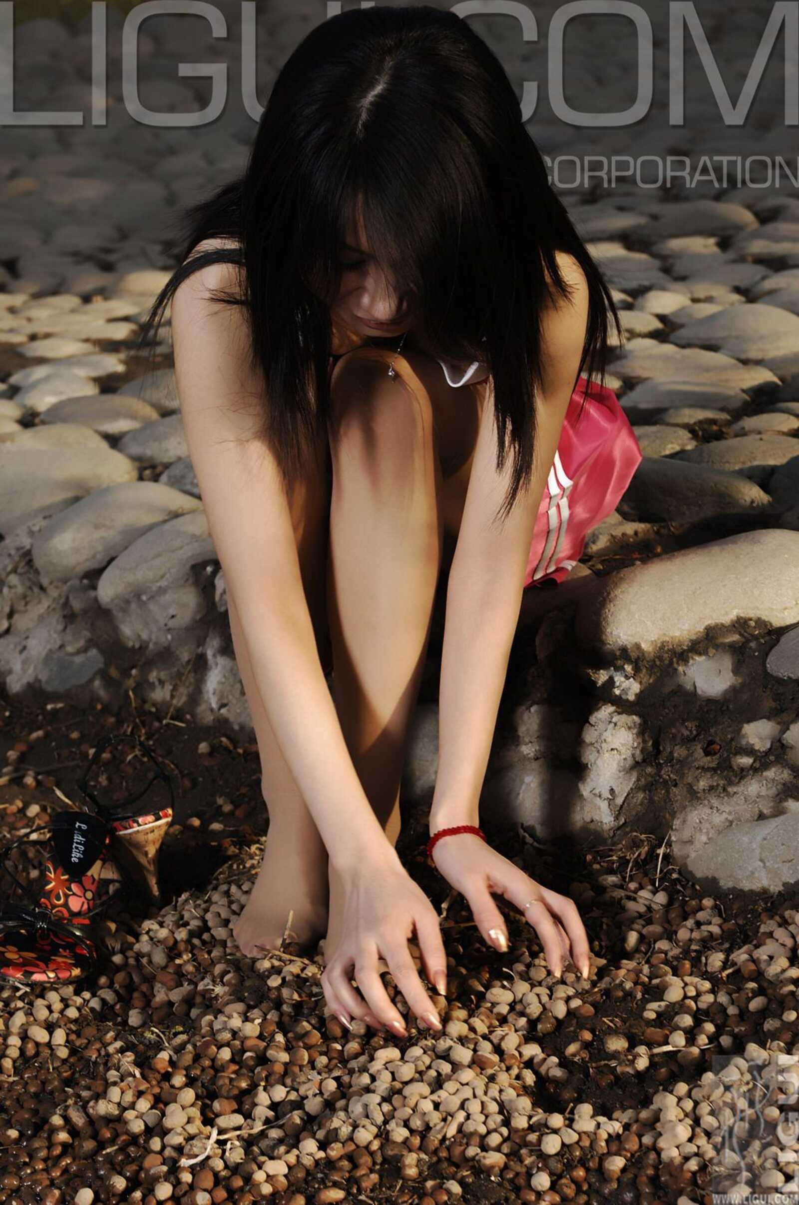 [丽柜LiGui] Model 海伦《春天來了》丝足写真图片第10张