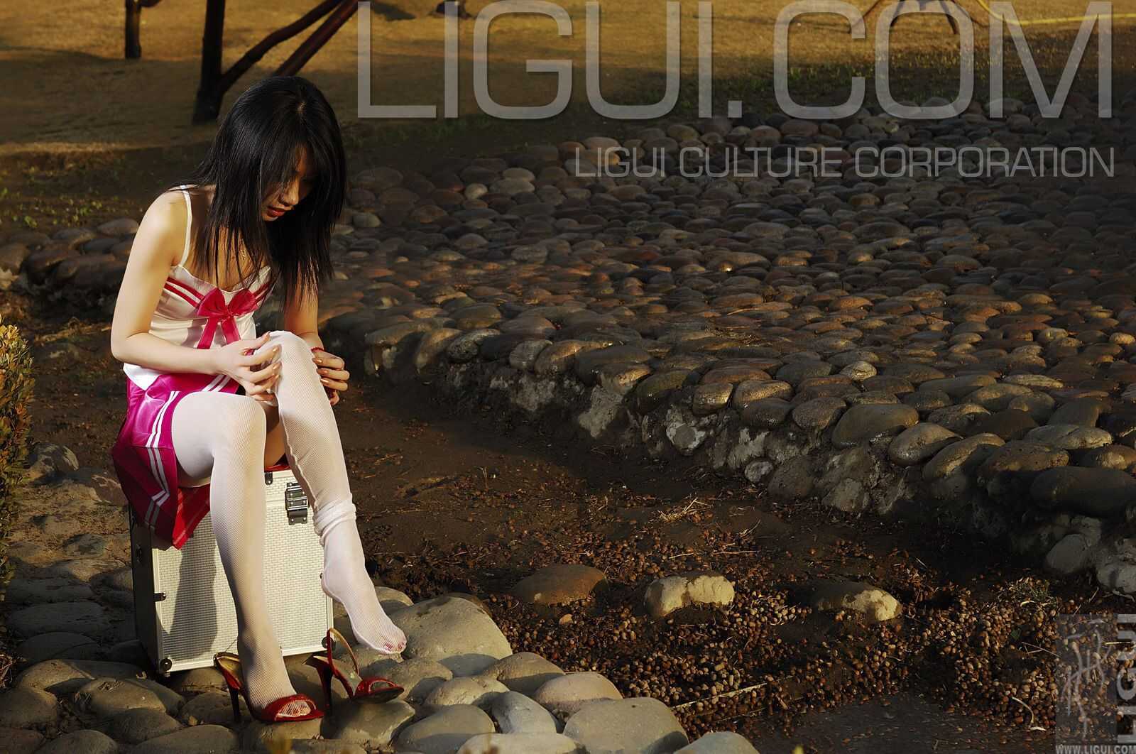 [丽柜LiGui] Model 海伦《春天來了》丝足写真图片第3张