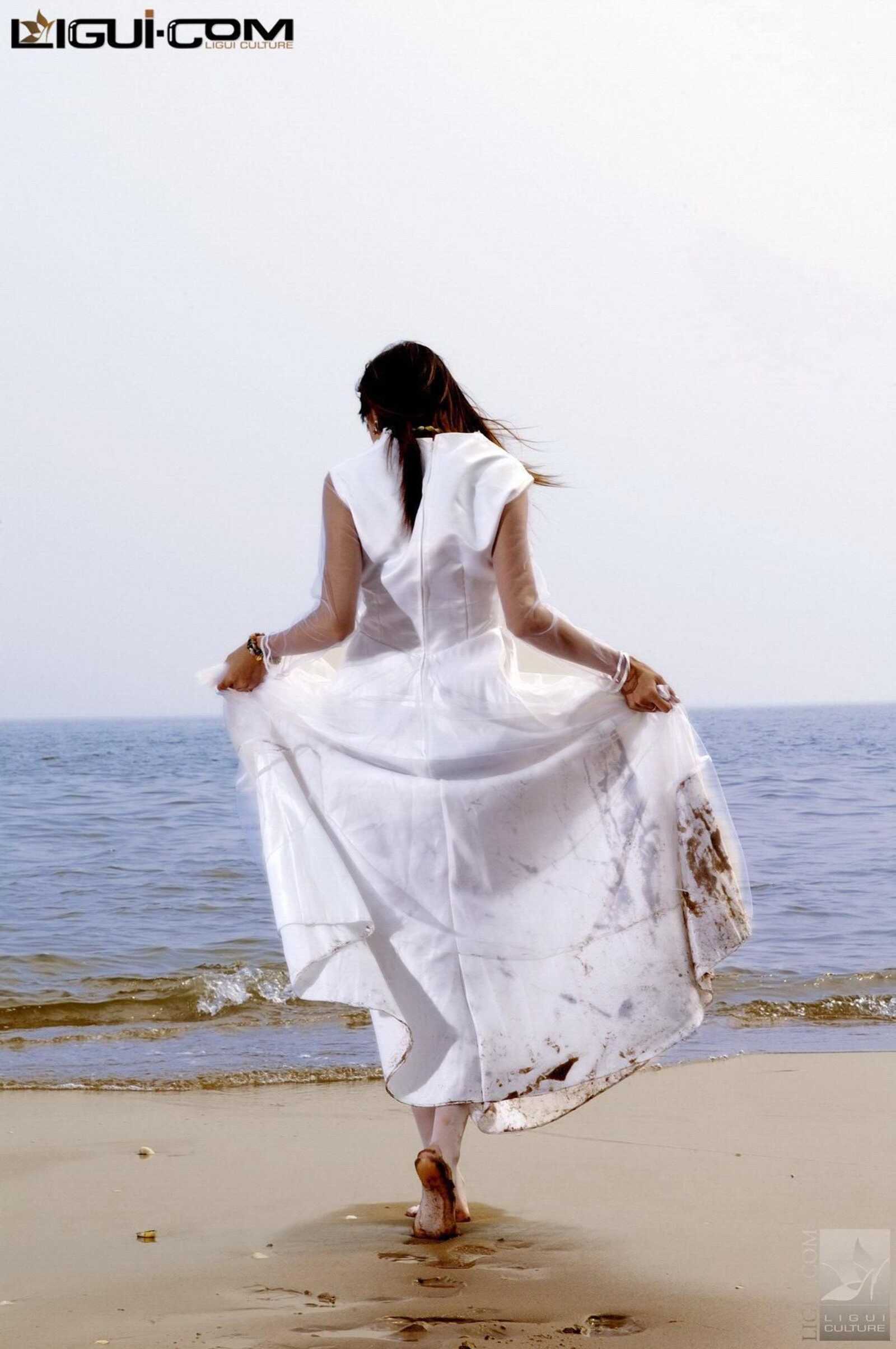 [丽柜LiGui] Model 菲儿《丝袜版白雪公主》丝足写真第7张