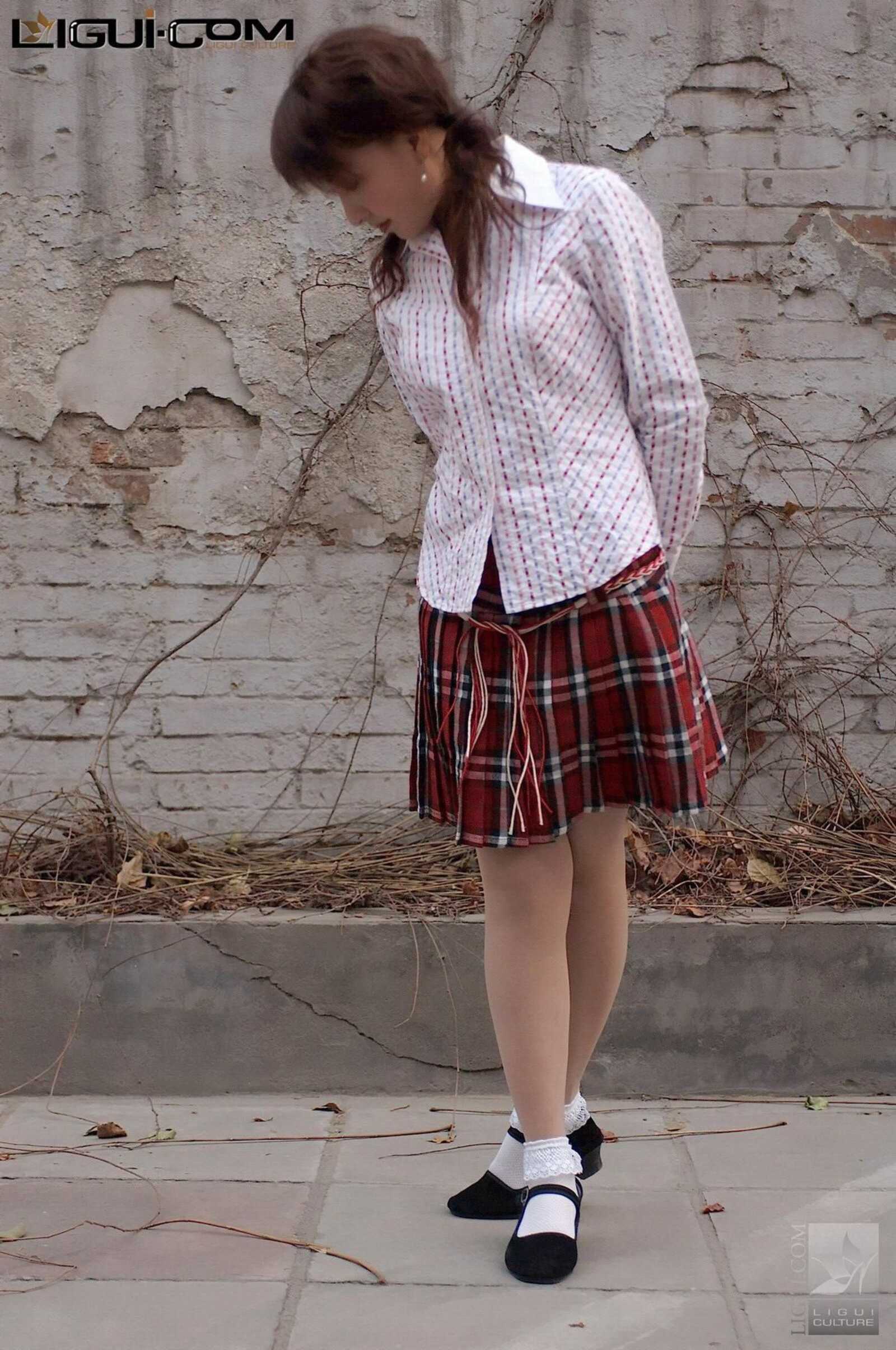 [丽柜LiGui] Model 英子《初恋布鞋女孩》丝足写真图第8张