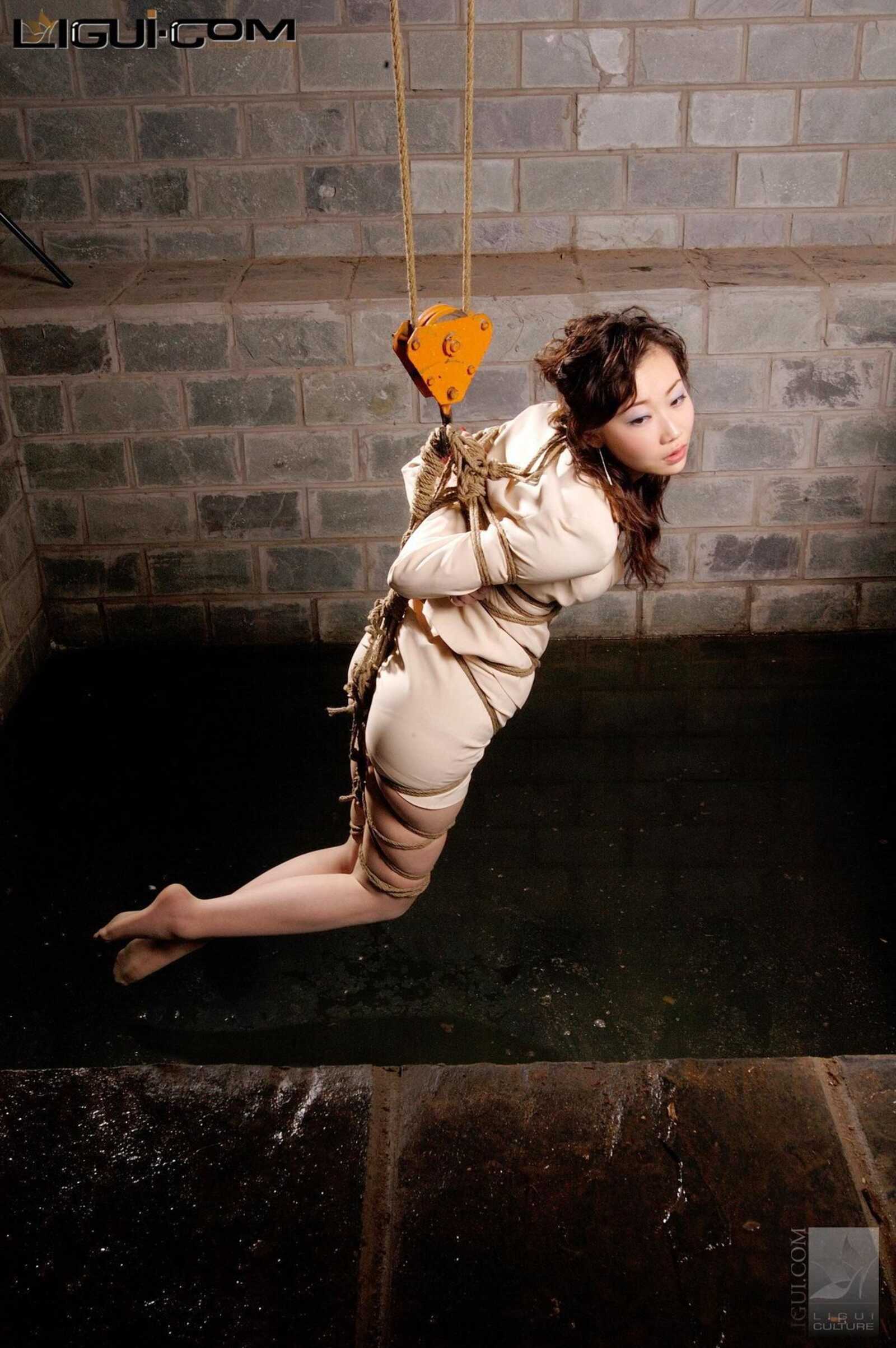 Model 露露《空中吊人捆绑》 [丽柜美束LiGui]  丝足第12张