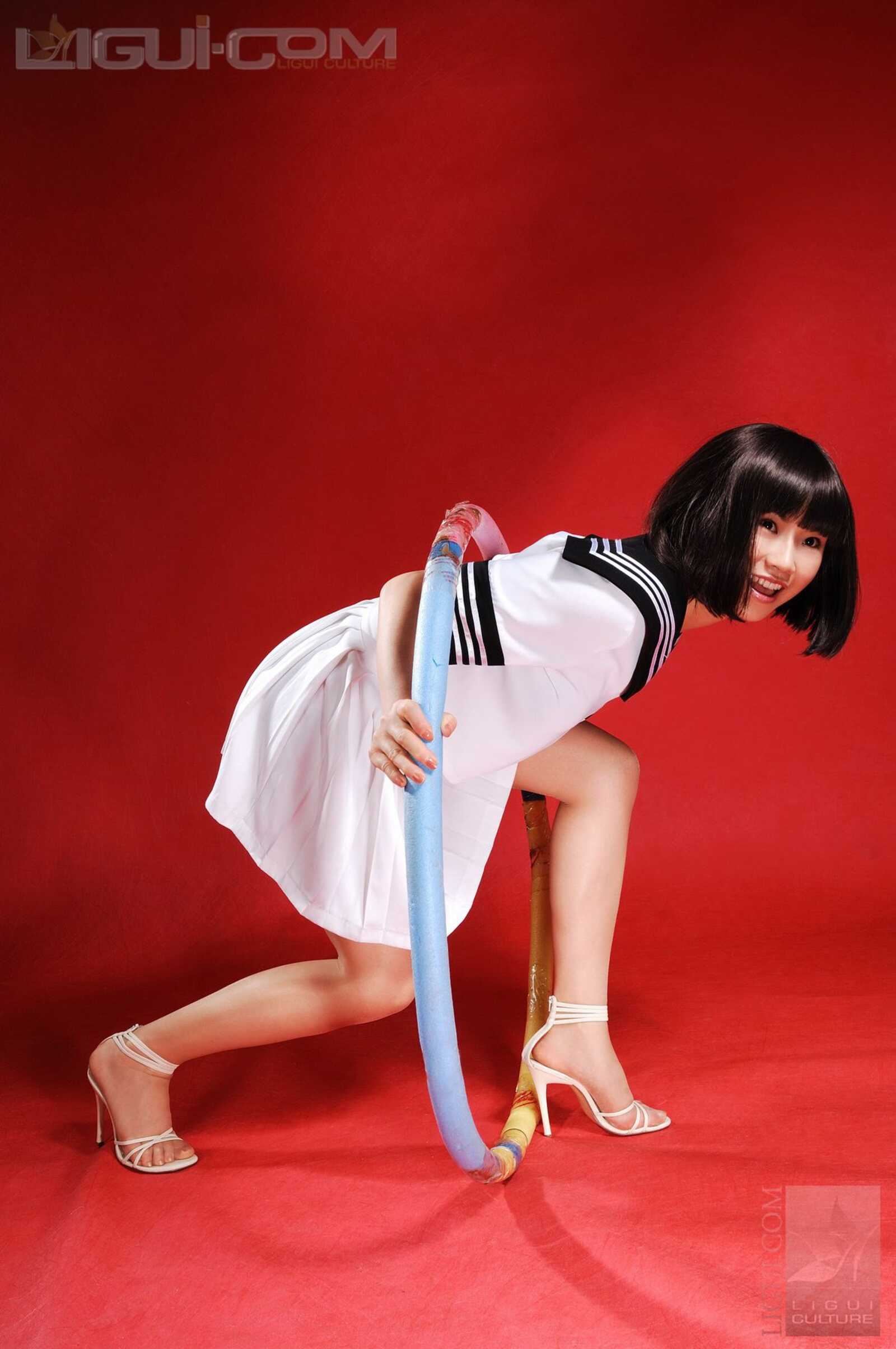 Model 由美《可爱学生妹锻炼时秀丝袜》 [丽柜Li第10张