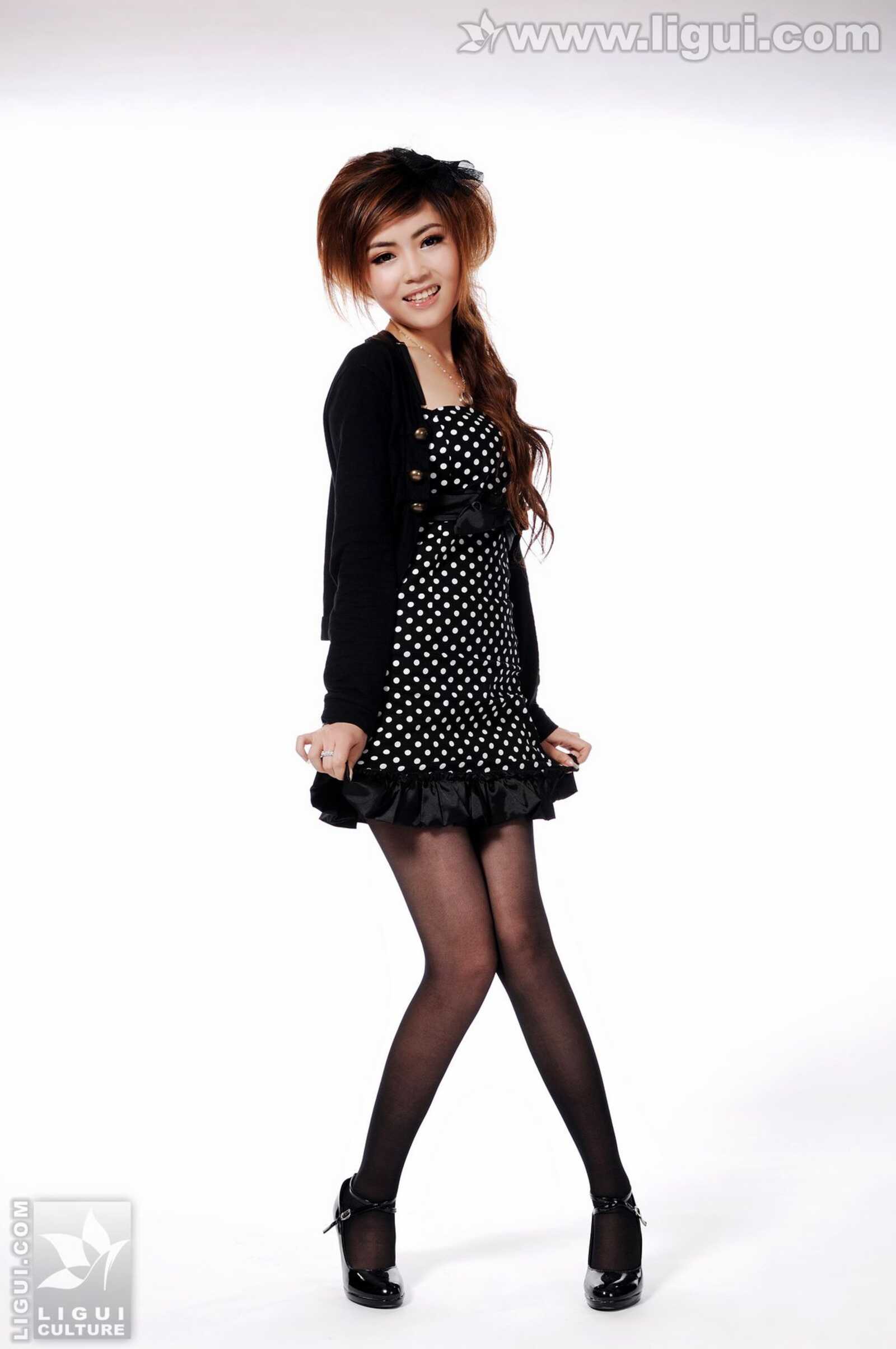 Model 张凤娇《简单高跟美足秀》 [丽柜LiGui] 美腿第11张