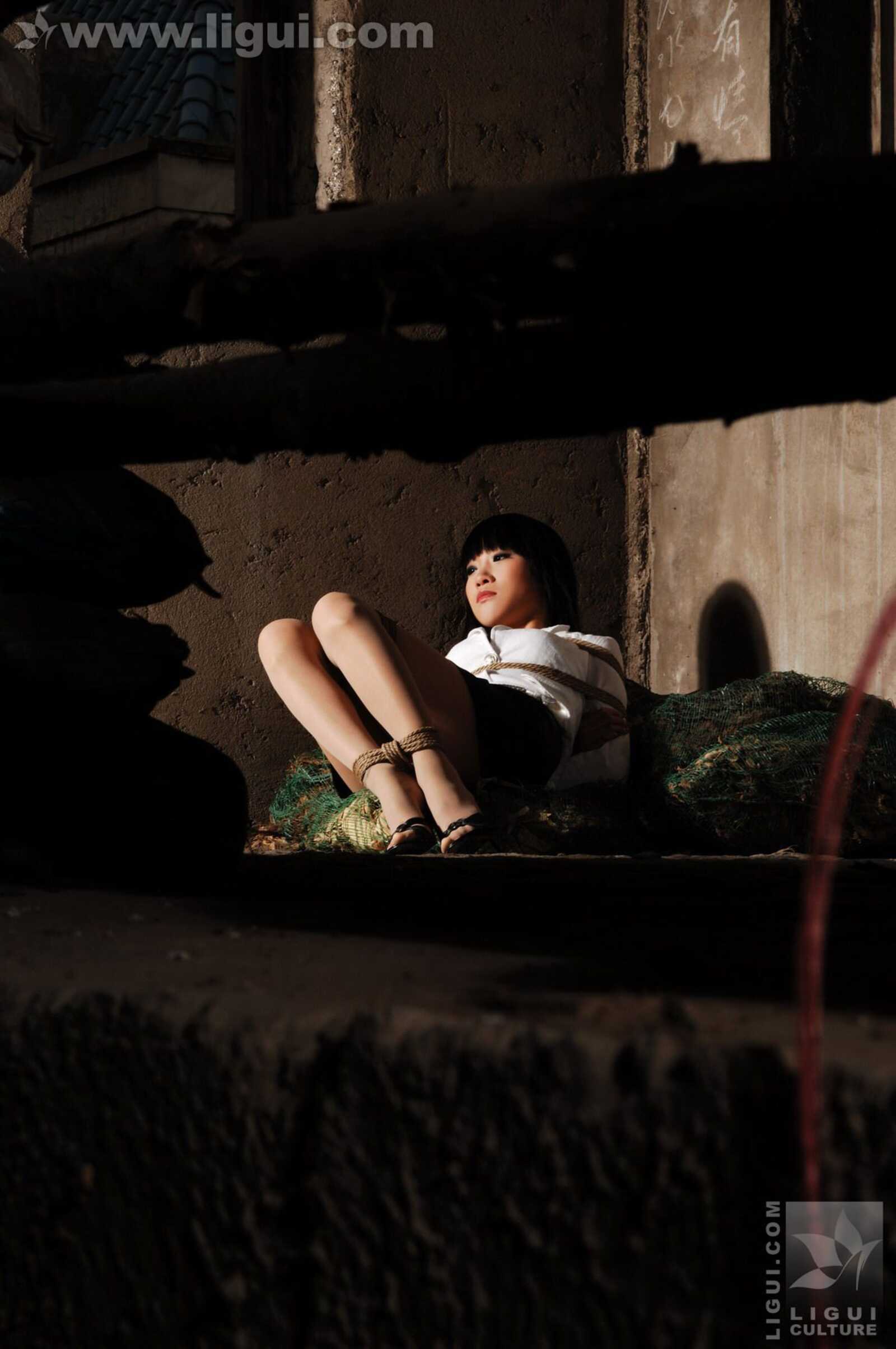 Model 伊园《捆绑中的魅力诱惑风姿》 [丽柜美束第9张