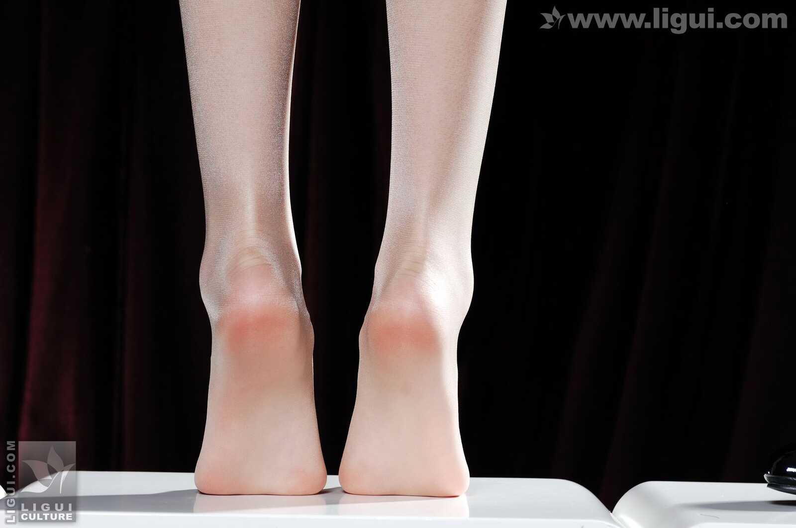 Model Vicky《舞台之上的美腿丝袜诱惑》 [丽柜LiG第7张