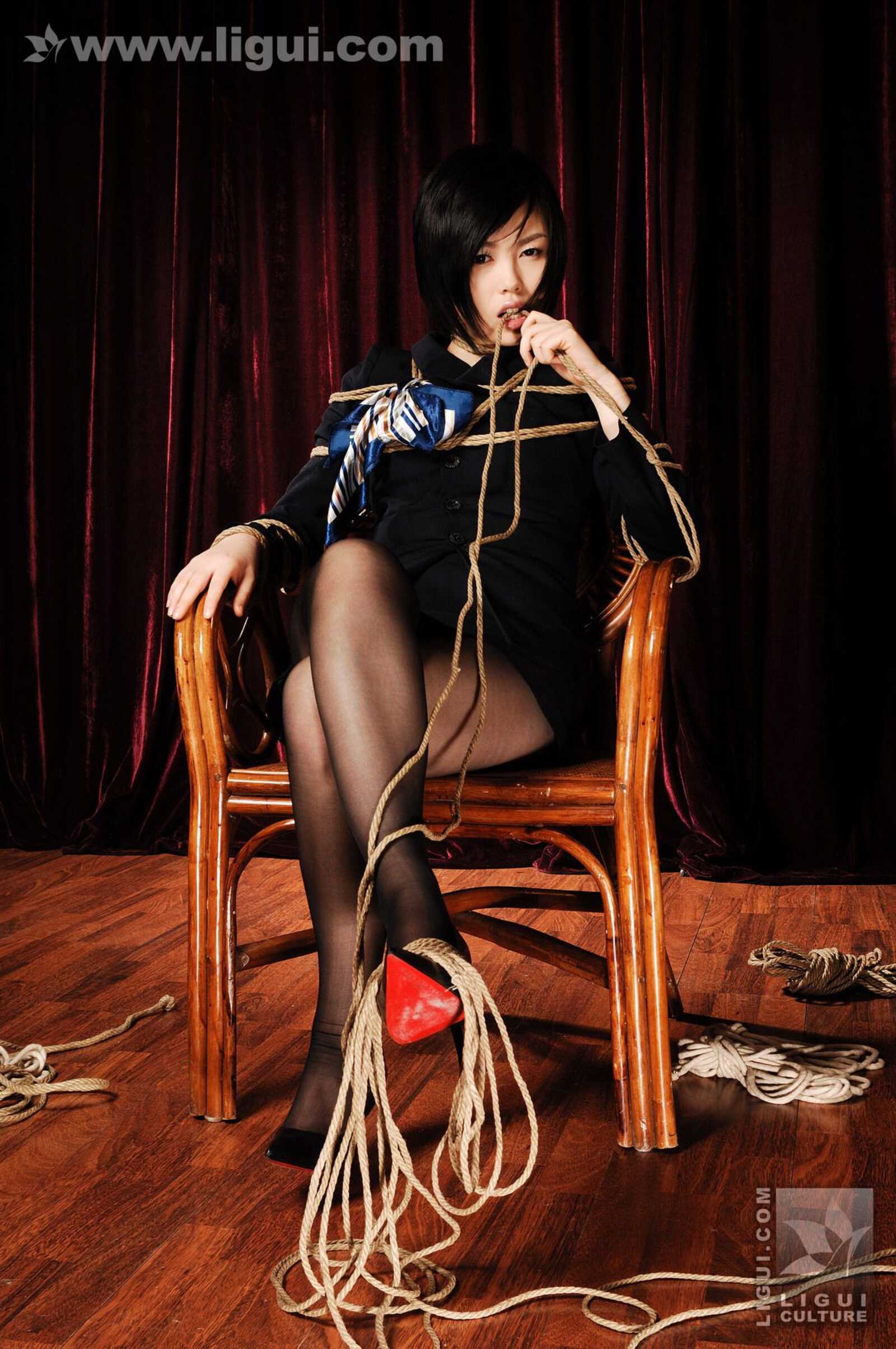 Model 幕子《环环相扣女王沦为阶下囚！》 [丽柜美第15张