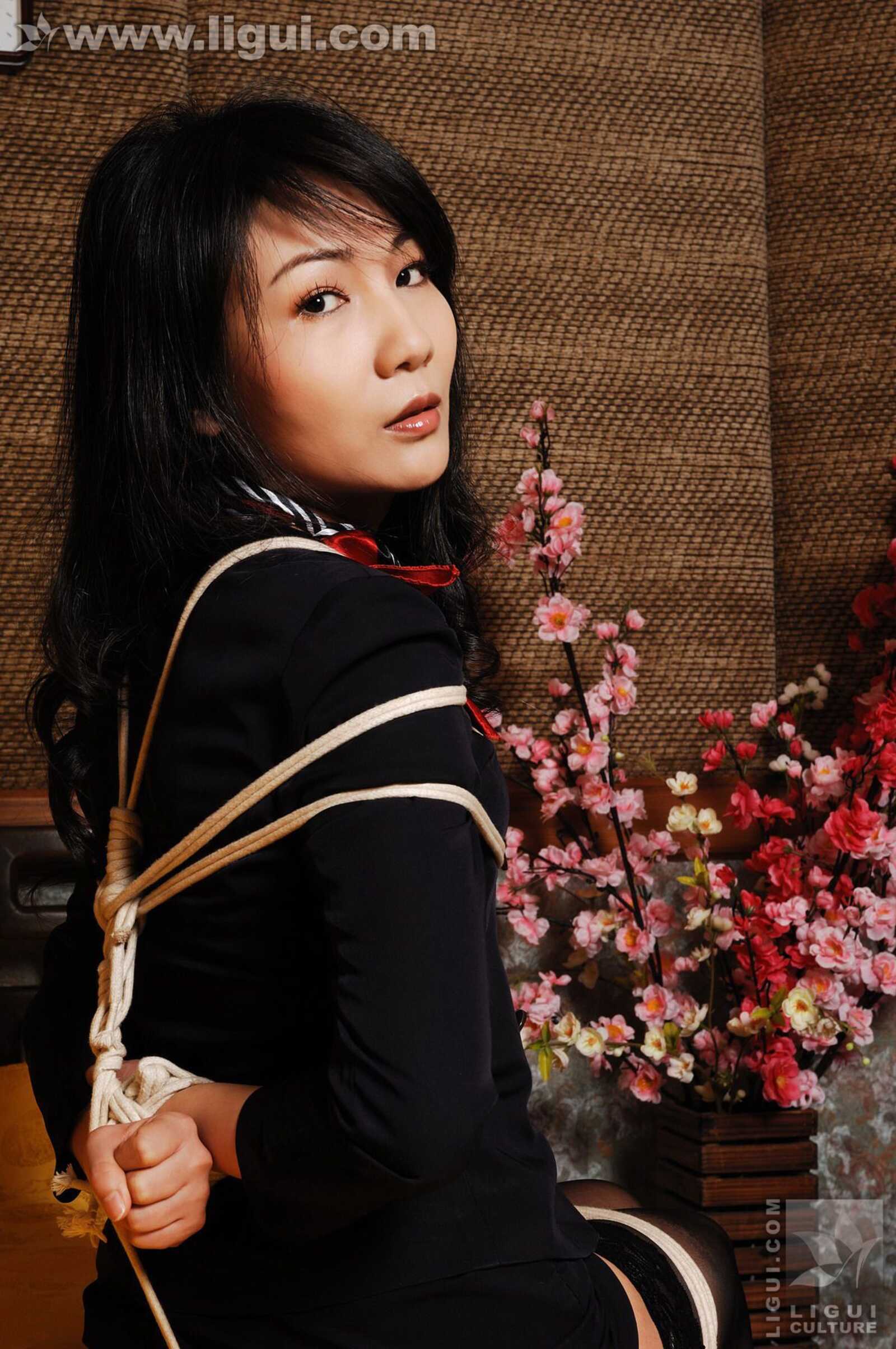 Model LISA《成熟大学教导处主任也玩美束》 [丽柜第15张