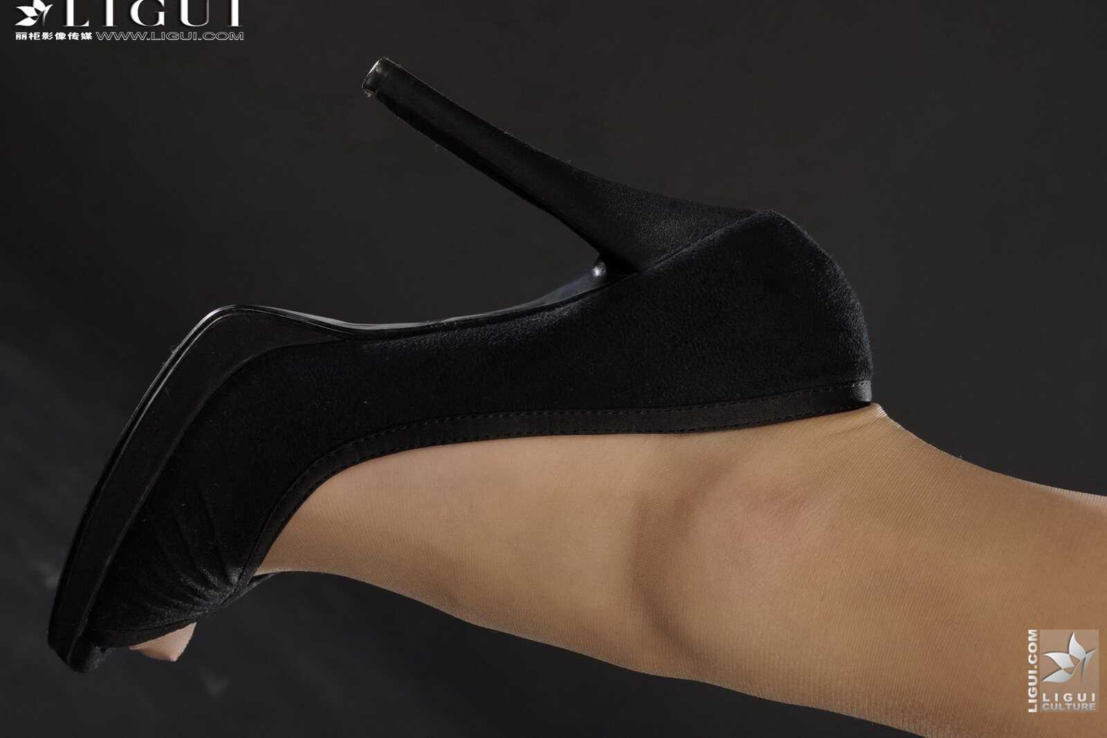 Model 桃子《清新靓丽的办公室俪人》 [丽柜LiGui第16张