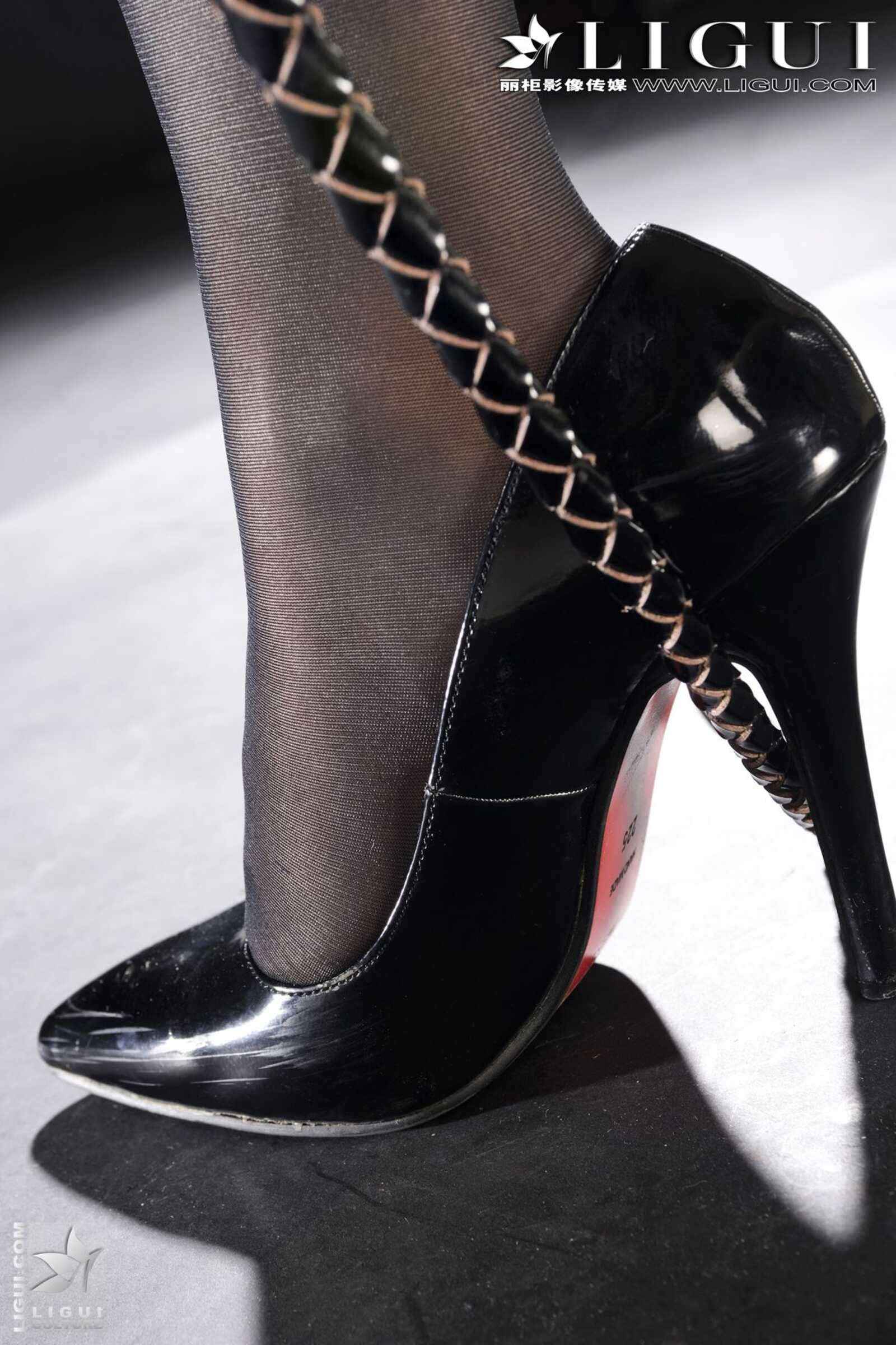Model 英子《丽柜女王英子》 [丽柜LiGui] 美腿玉足第9张