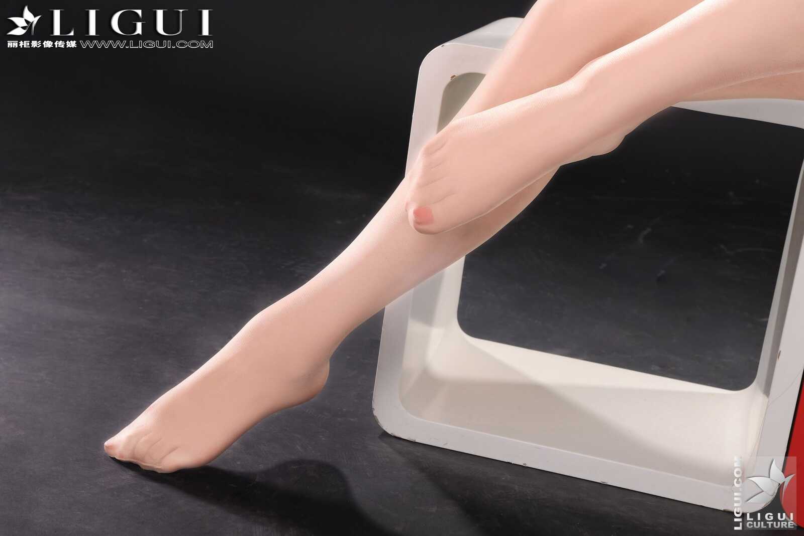 Model 文静《性感女军服》 [丽柜LiGui] 美腿玉足写第1张