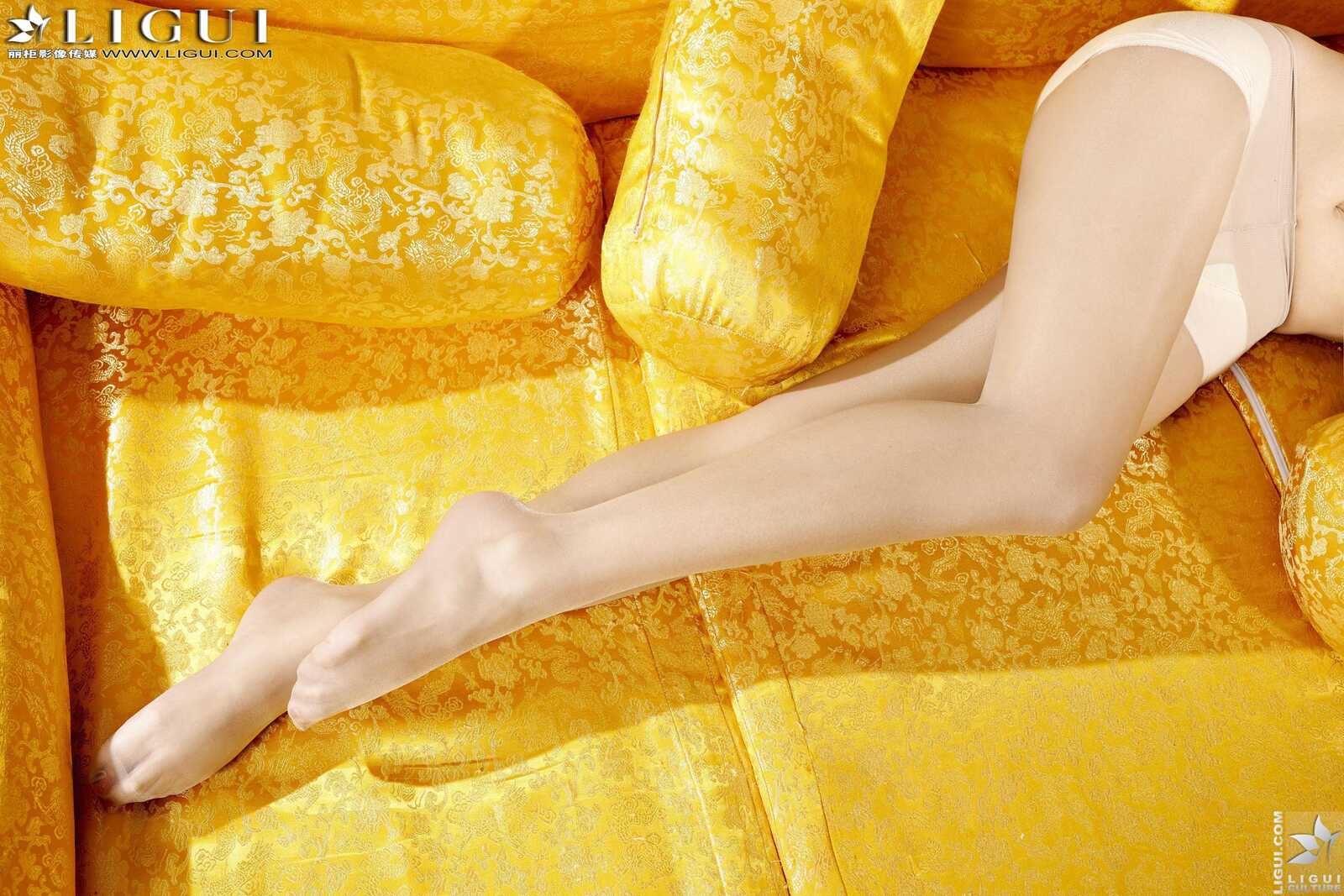 Model 司琪《古典和服睡衣丝足》 [丽柜LiGui] 美腿第2张