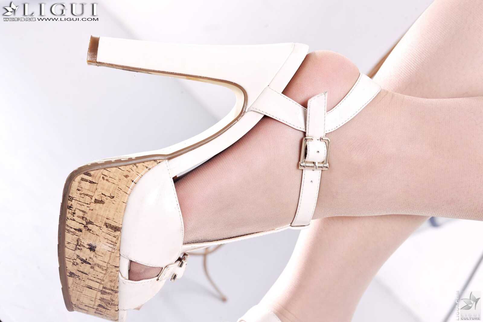 Model 允儿《长腿牛仔高跟妹子》 [丽柜LiGui] 美腿第14张