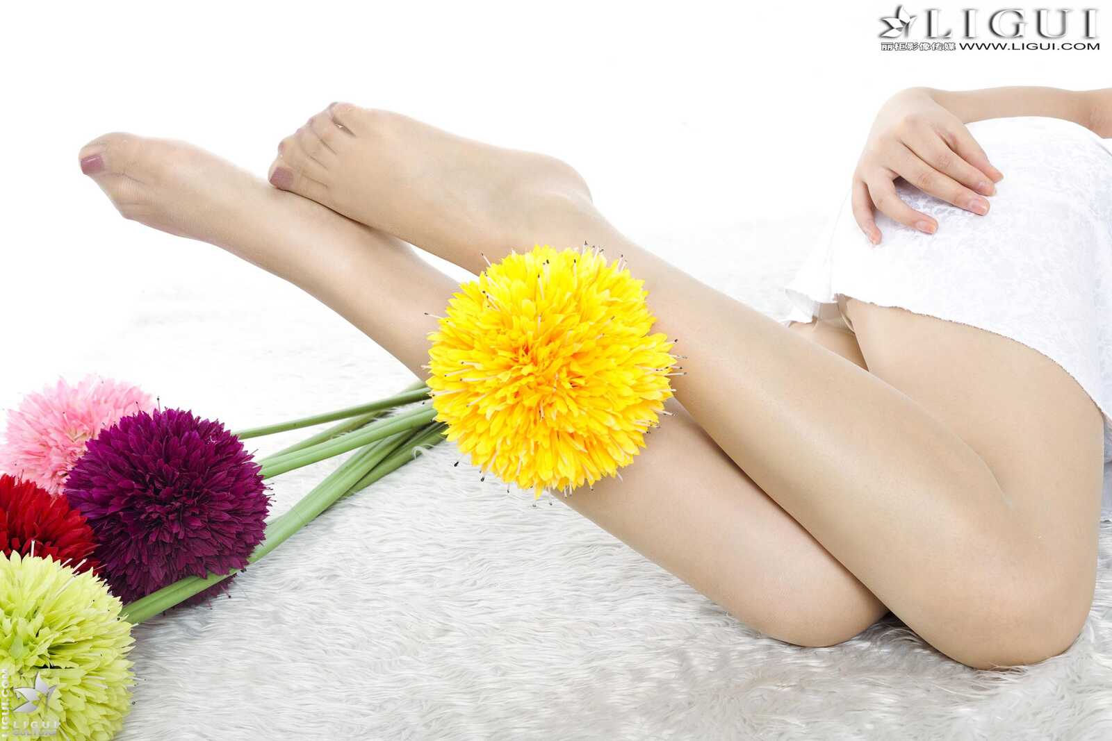 Model 文静《唯美睡衣美足》上下全集 [丽柜LiGui第5张