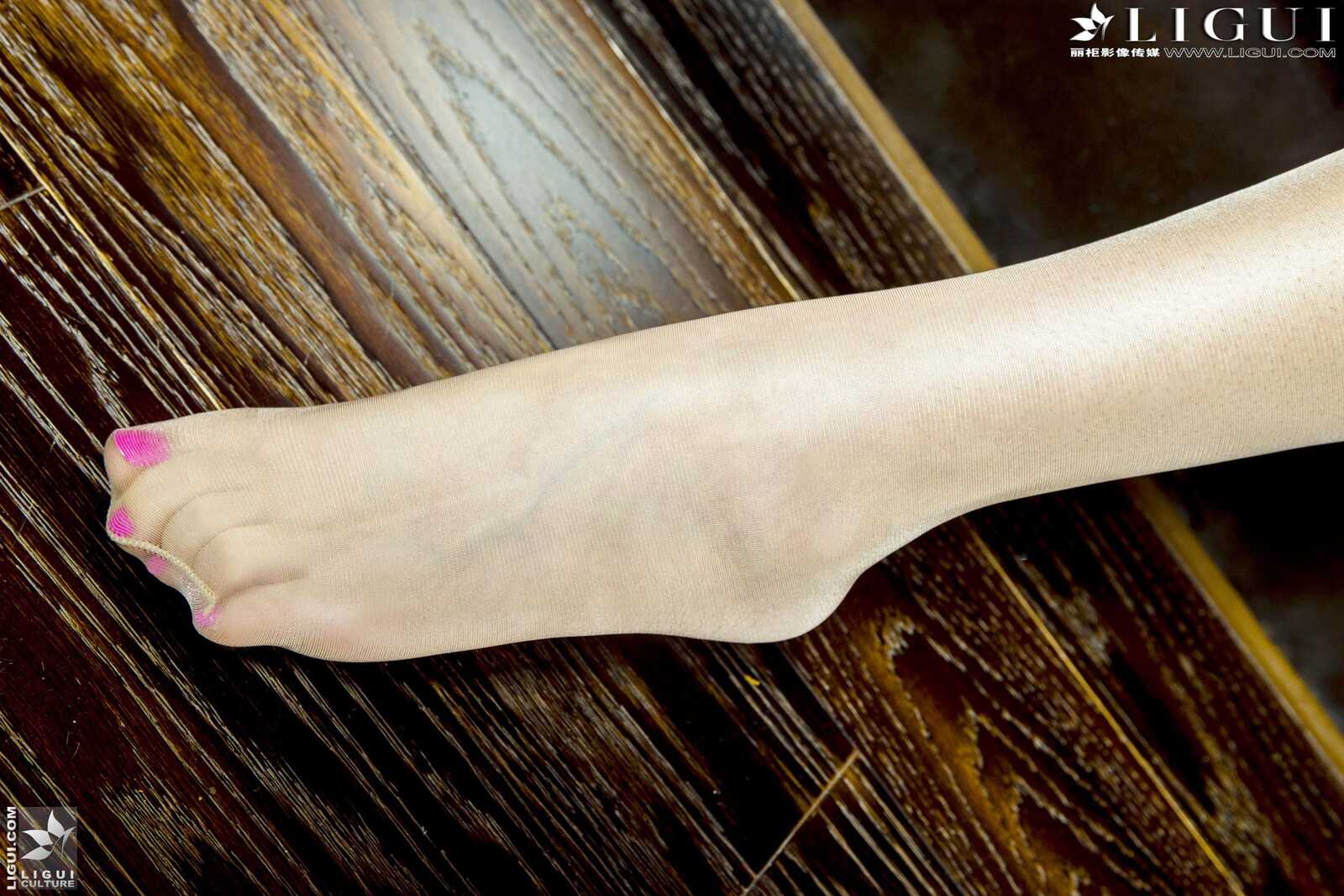 Model 允儿《白色蕾丝高跟女神》 [丽柜贵足LiGui第8张