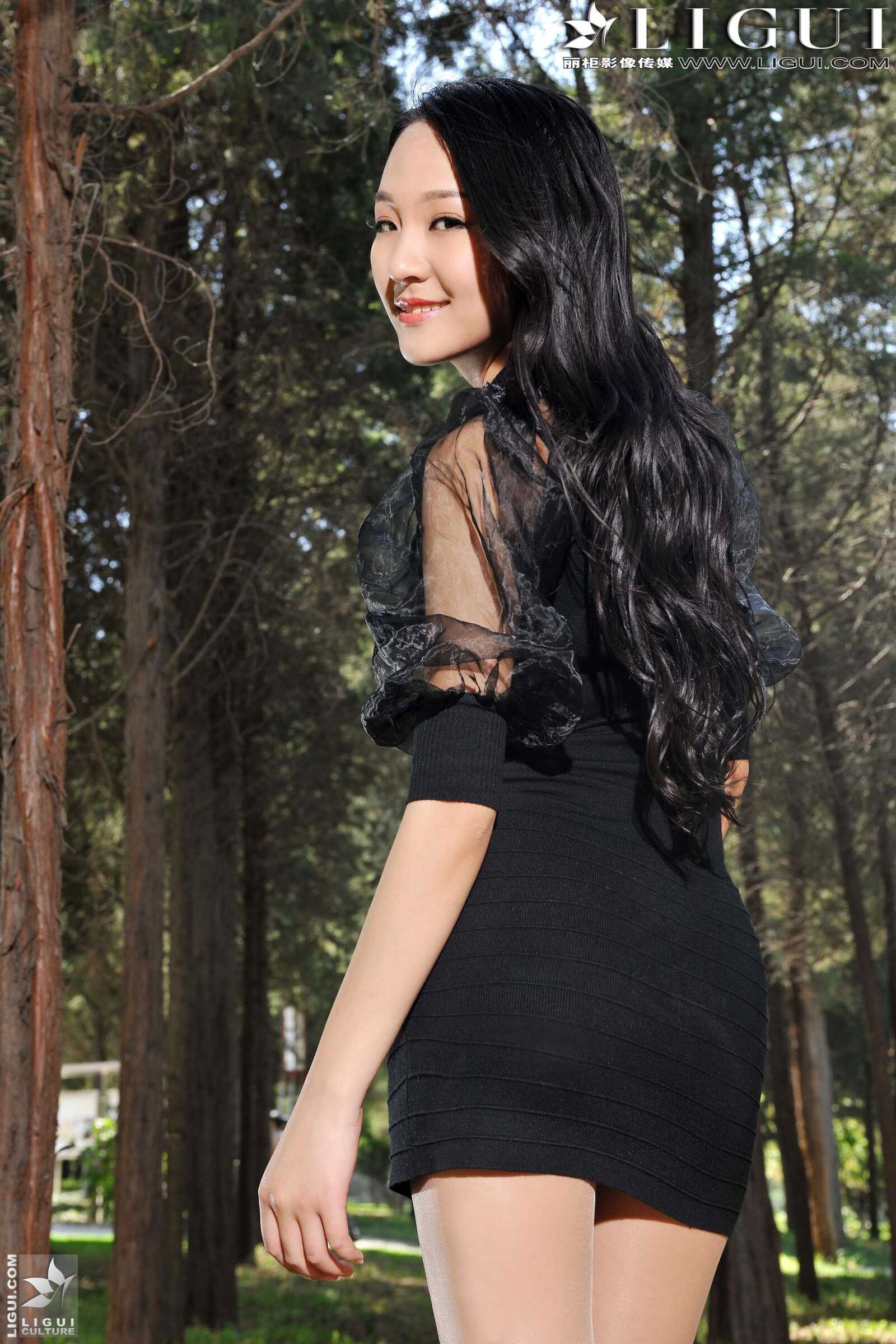 Model Amily《外拍唯美清新蕾丝女神》上下全集 [丽第17张