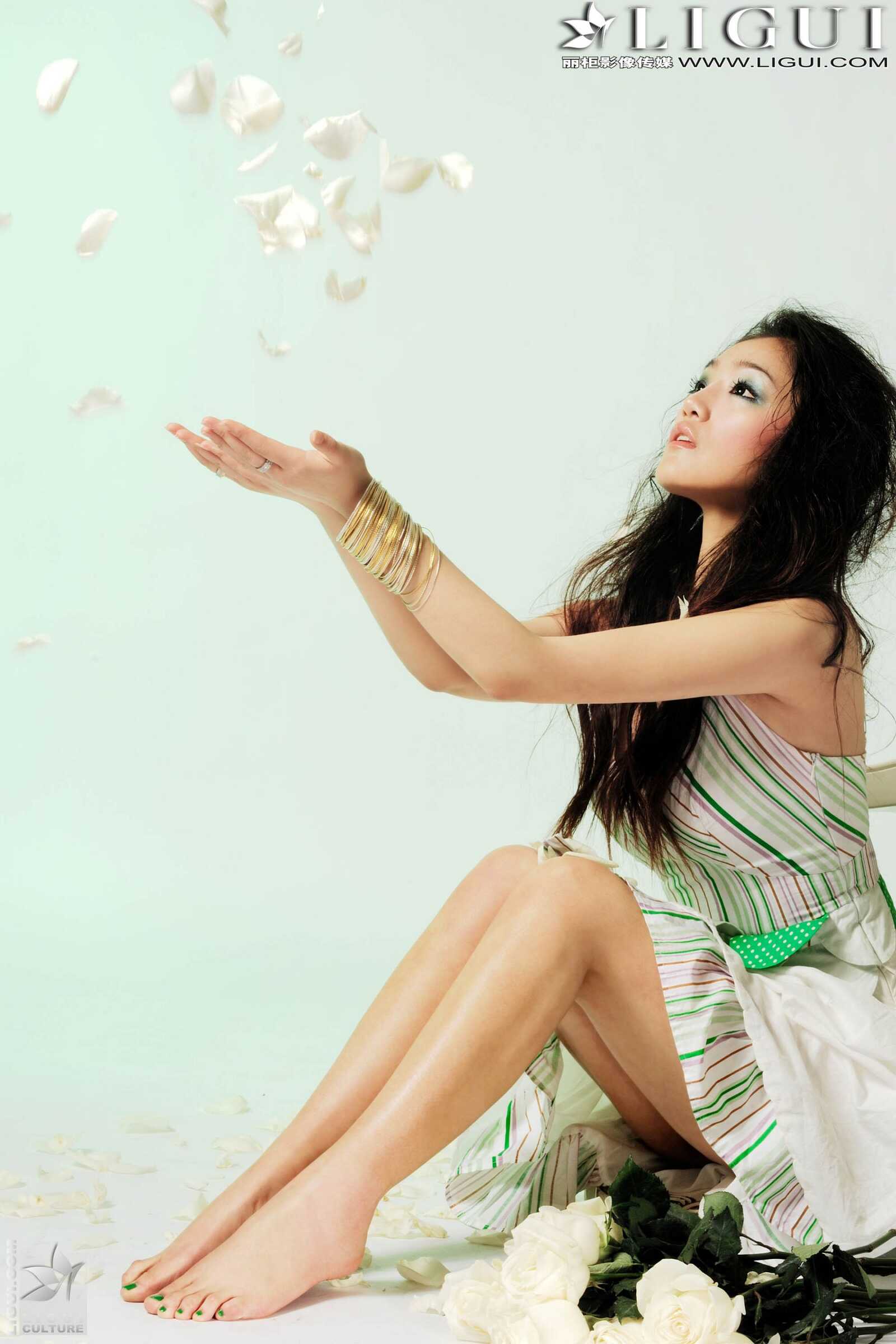 [丽柜贵足LiGui] Model 张静研《时尚美足》美腿丝足第5张