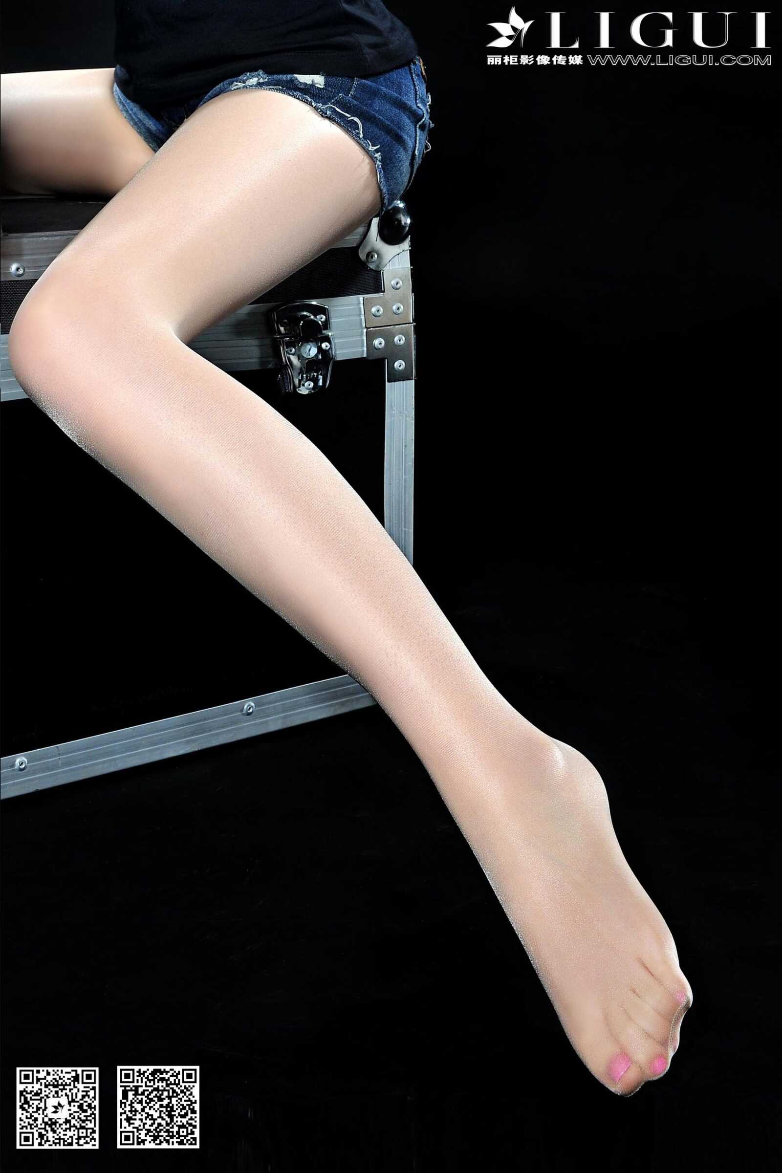 Model 允儿《牛仔热裤高跟美足》上下全集 [丽柜贵第8张