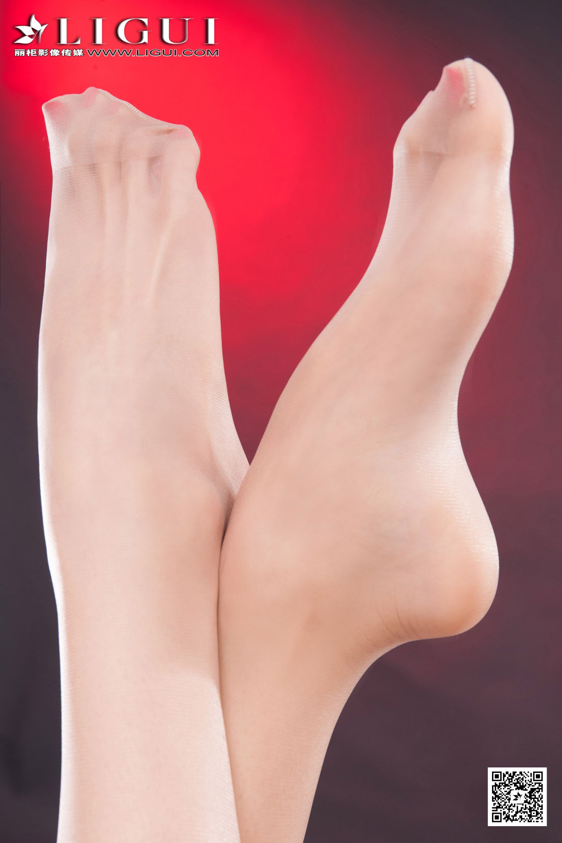 [丽柜LiGui] Model 乐乐《吊带裙丝足高跟》美腿玉足第7张