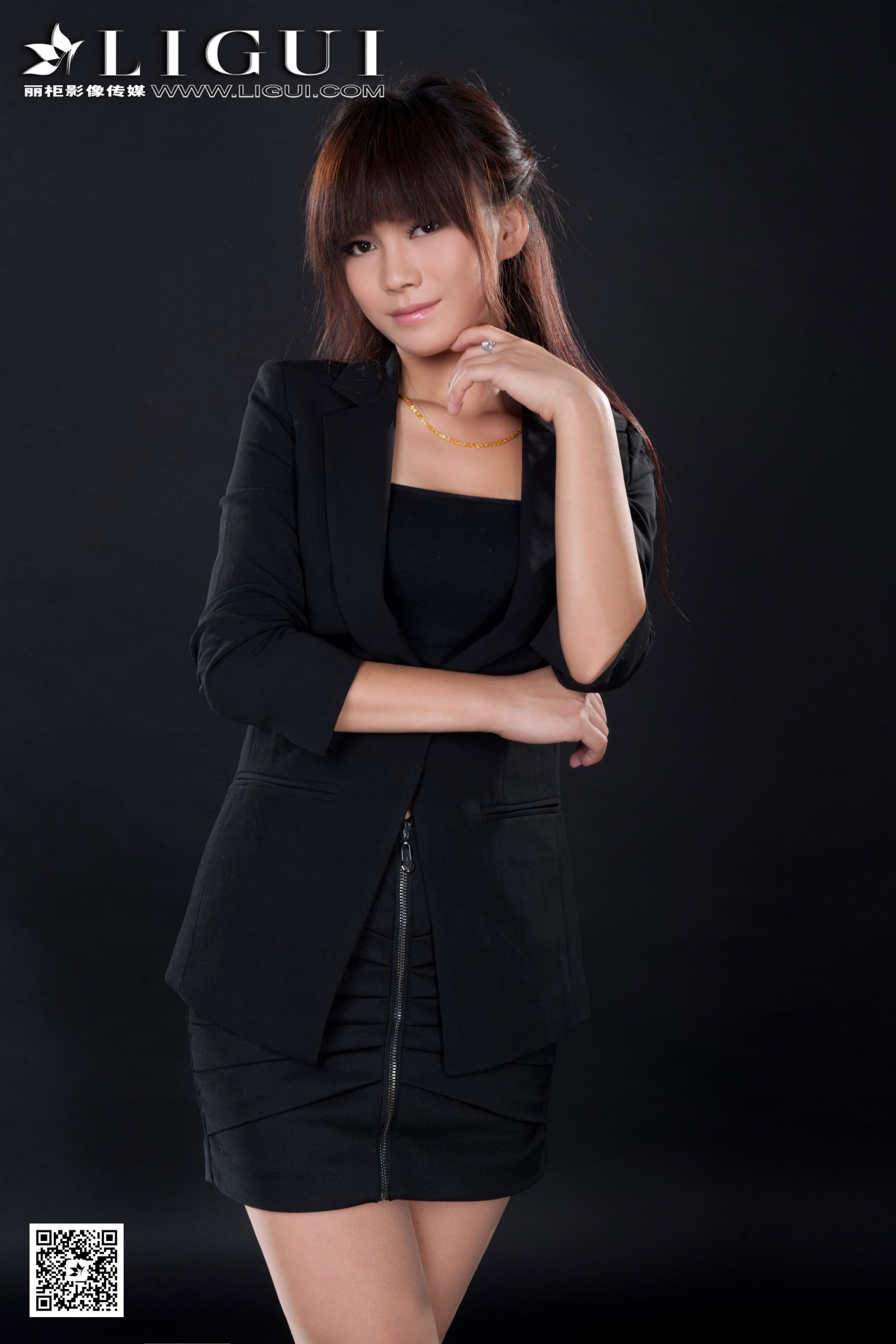 [丽柜贵足LiGui] Model 晴晴《职业装美女丝足高跟》第12张