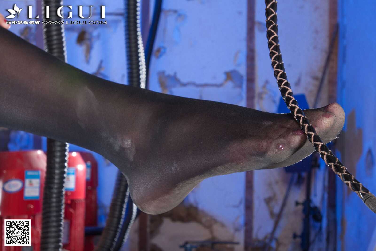 Model 文静《黑丝女警镣铐皮鞭》上下全集  [丽柜第4张