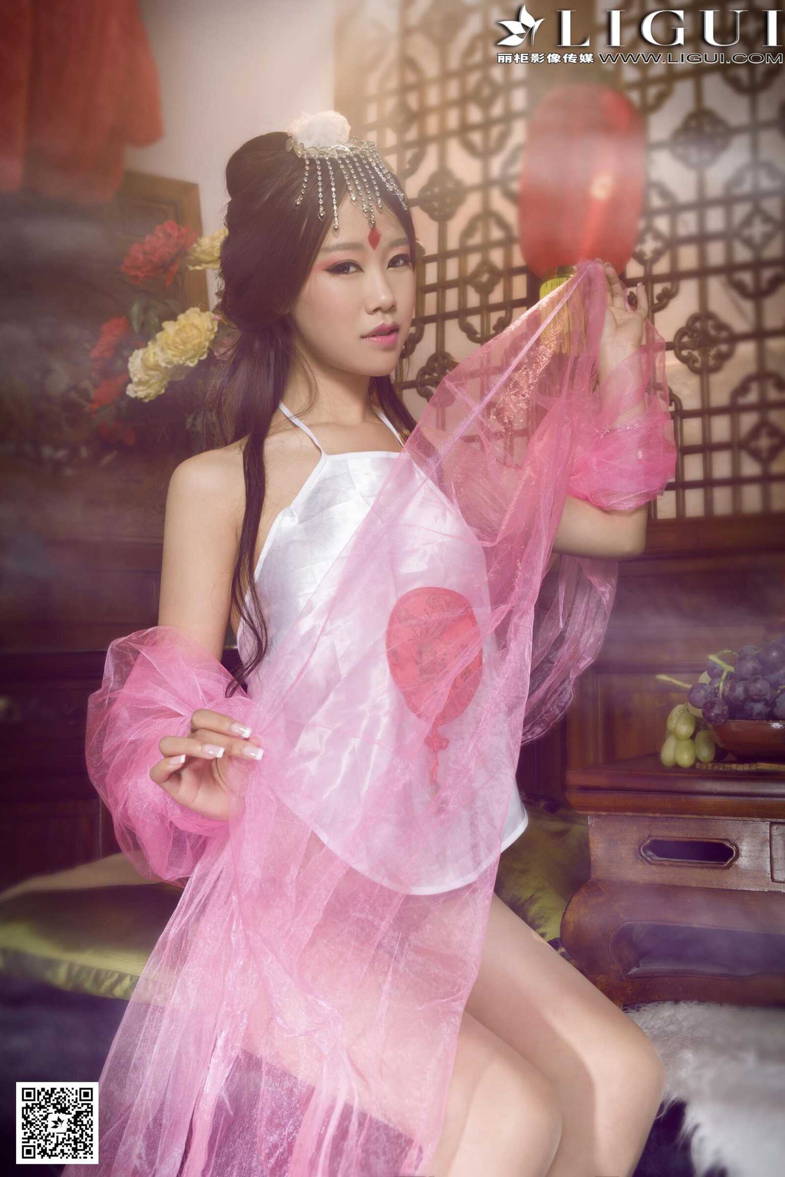 Model 语寒、然然《薄纱肚兜古典美人》 [丽柜Li第16张