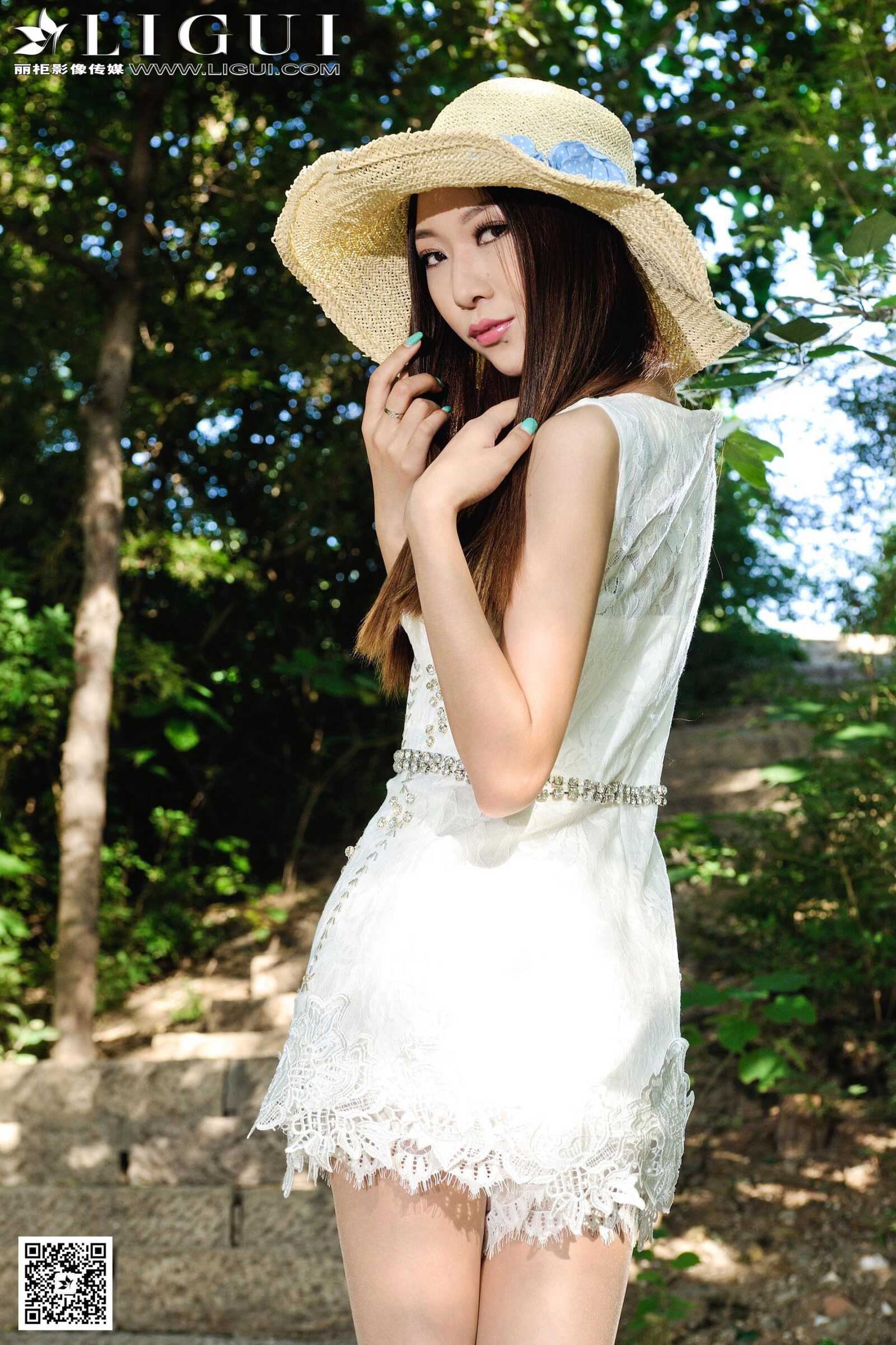 Model 文欣《街拍蕾丝超短连衣裙女神》上中下全第19张