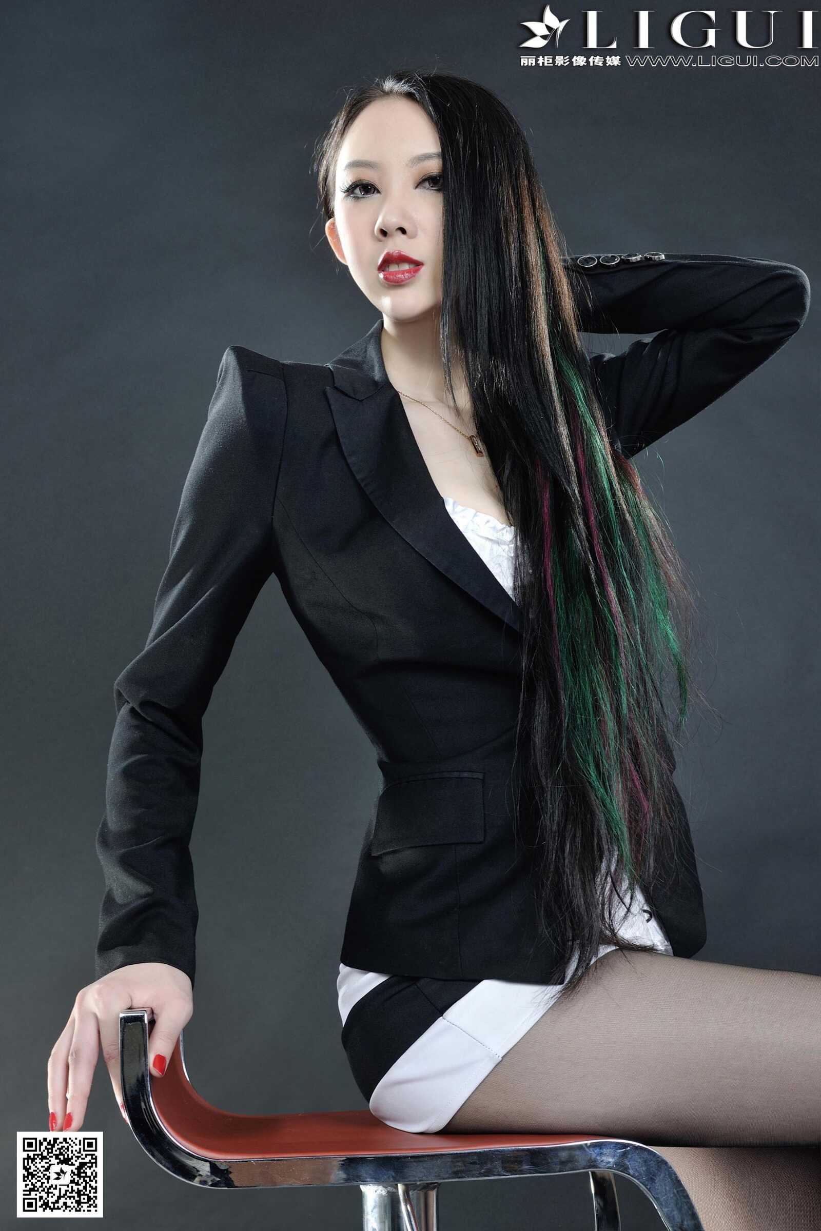 Model 菲菲《高贵黑丝丽人丝足》上中下全集 [丽柜第16张