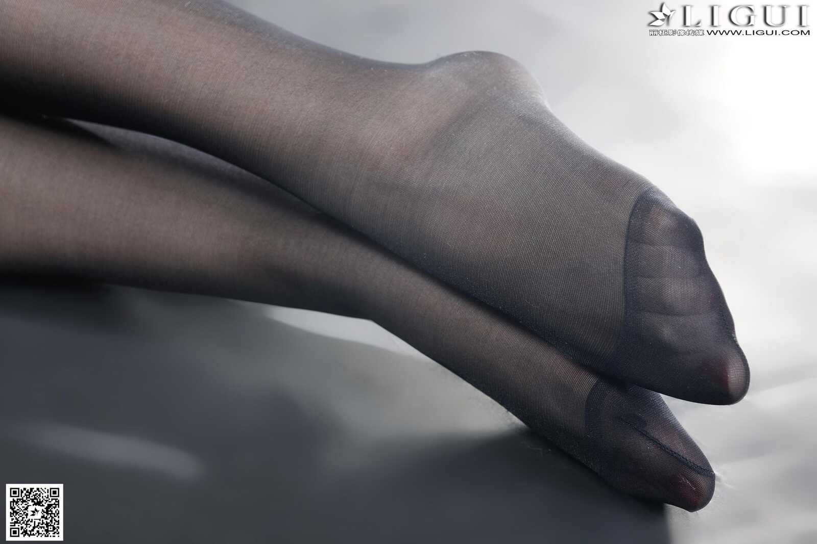 Model 菲菲《高贵黑丝丽人丝足》上中下全集 [丽柜第5张