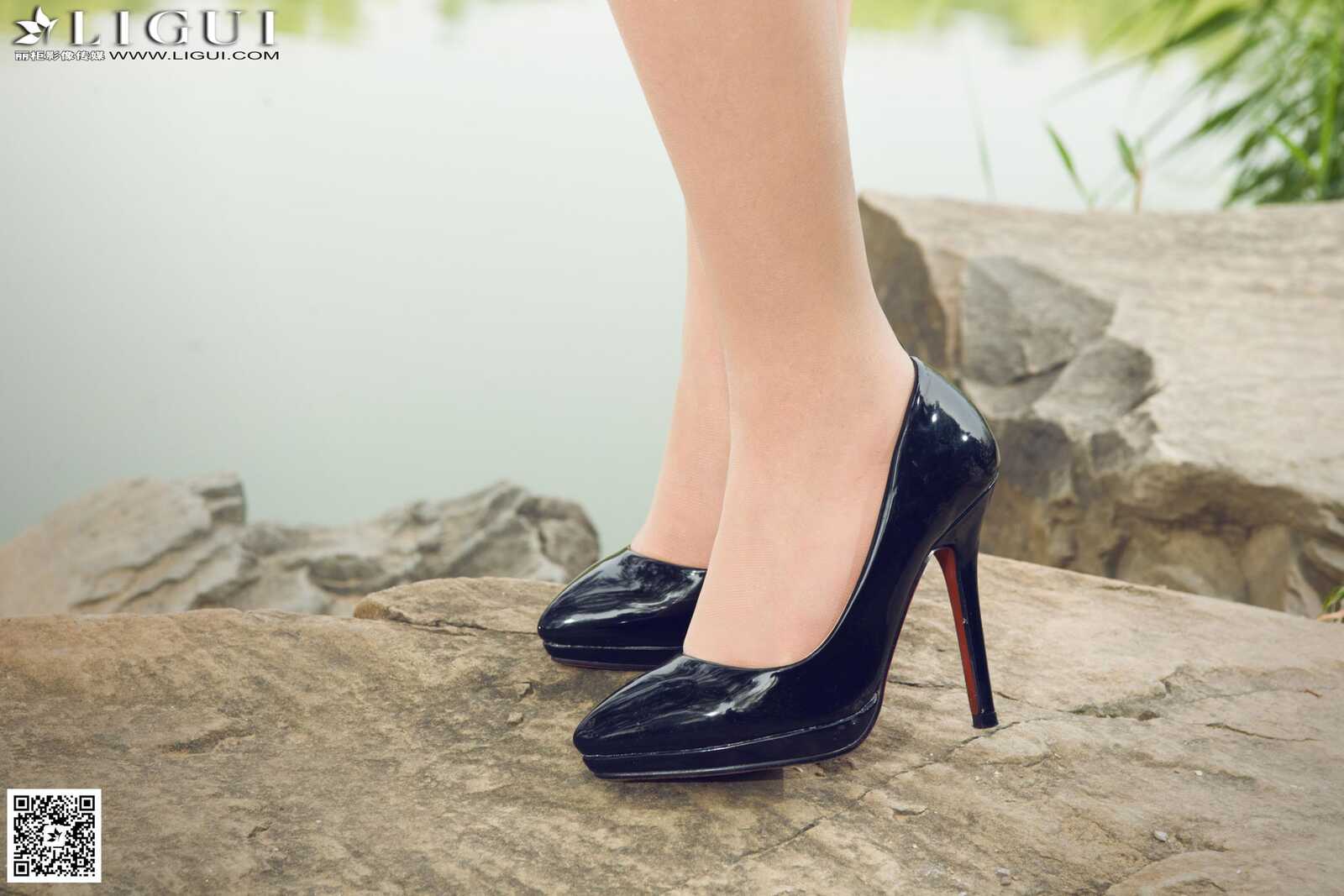 Model 语寒《校花女神公园美拍》上下全集 [丽柜第12张