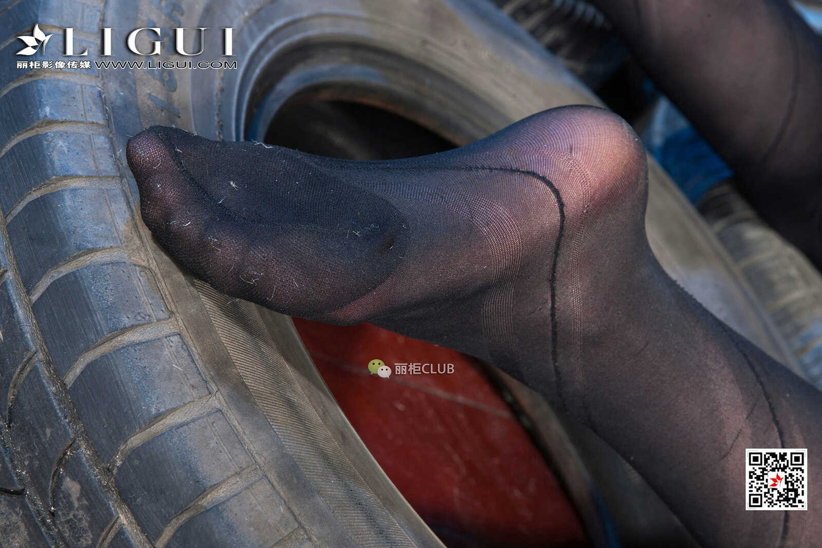 Model 袁颖芬《黑丝绳艺》 [丽柜Ligui] 写真集第4张