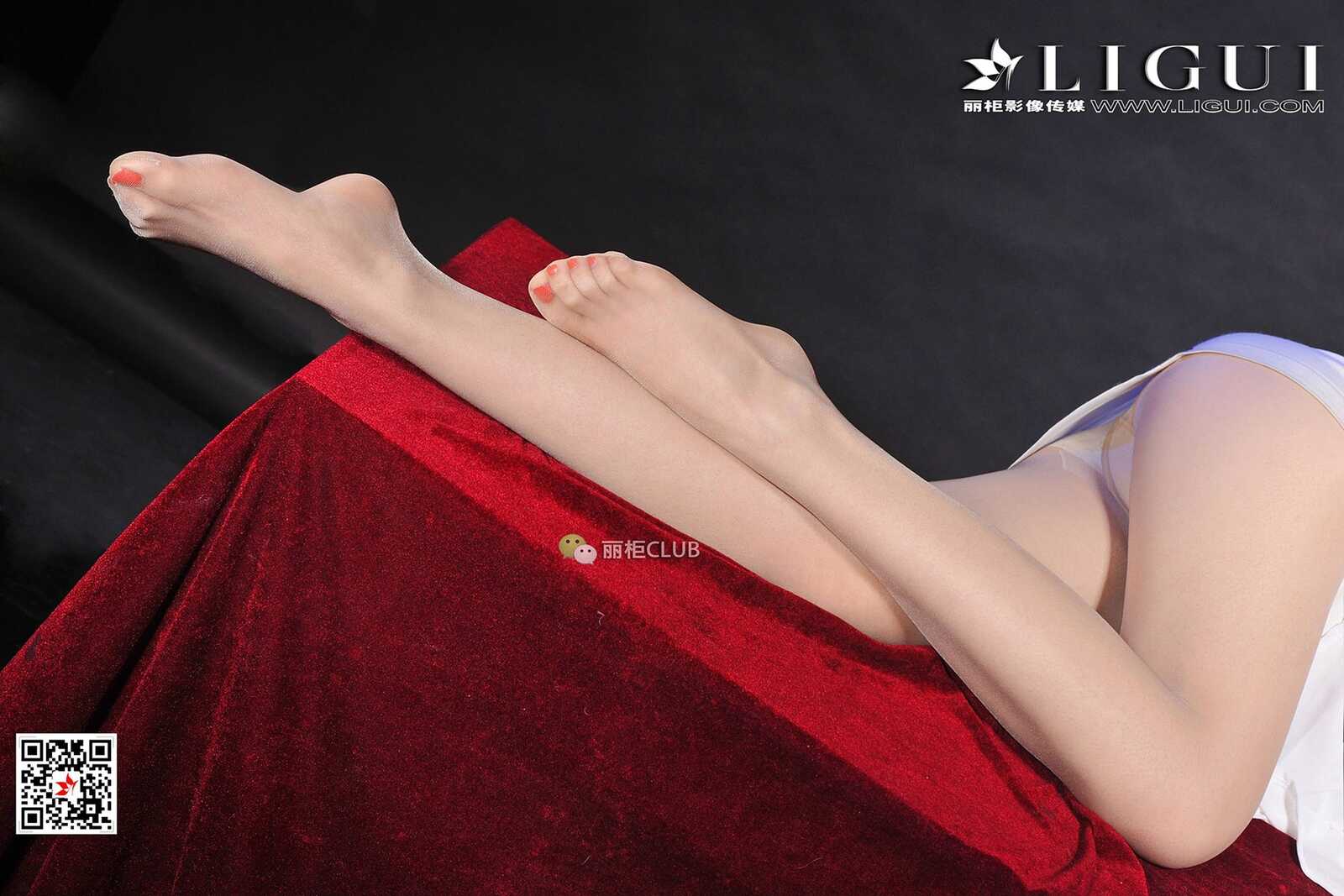 Model 美辰《肉丝玉足》 [丽柜Ligui] 写真集第12张