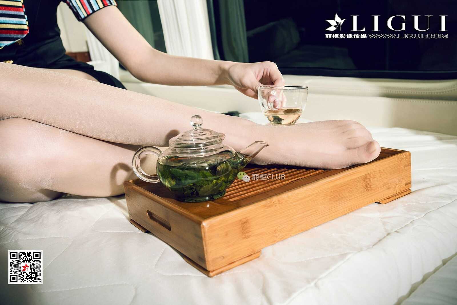 Model 足模Vicky《空姐丝足》 [丽柜Ligui] 写真集第11张