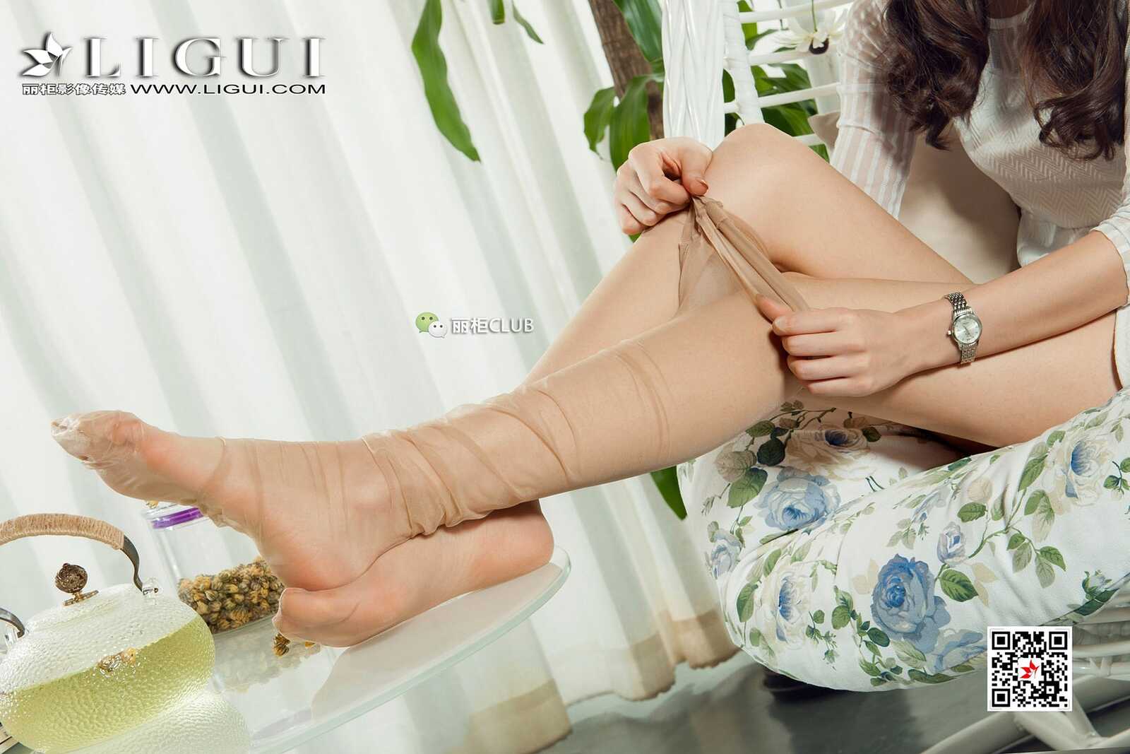 Mode 足模雪糕《吊篮椅丝足》 [丽柜Ligui] 写真集第17张