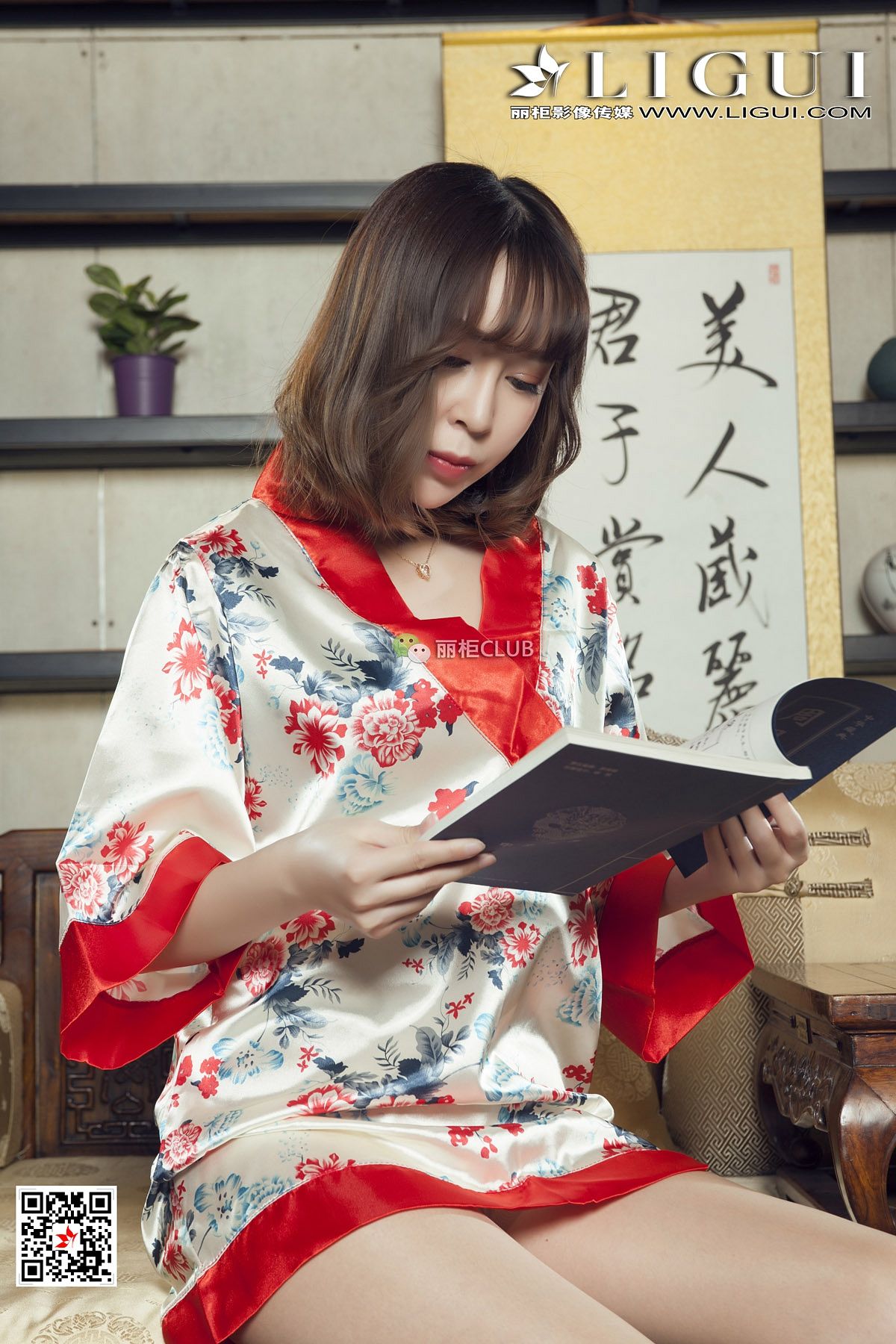 腿模Vicky《古典丝足》 [丽柜Ligui] 写真集第11张